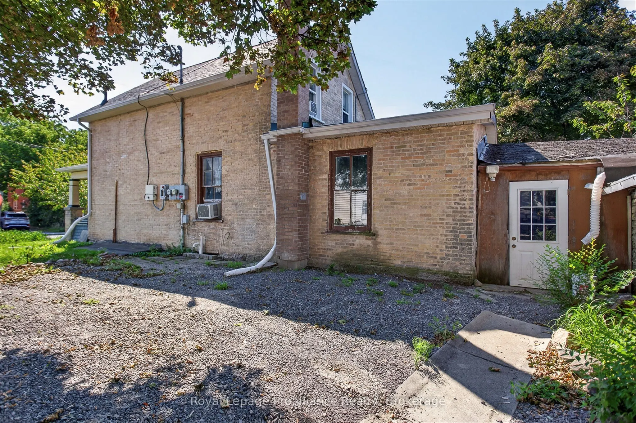 277 Reid Street