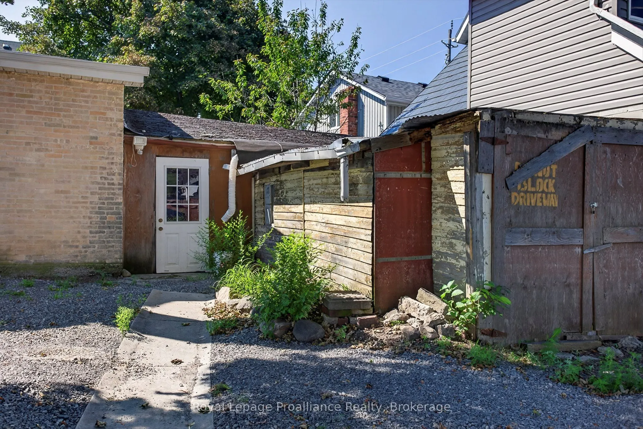 277 Reid Street