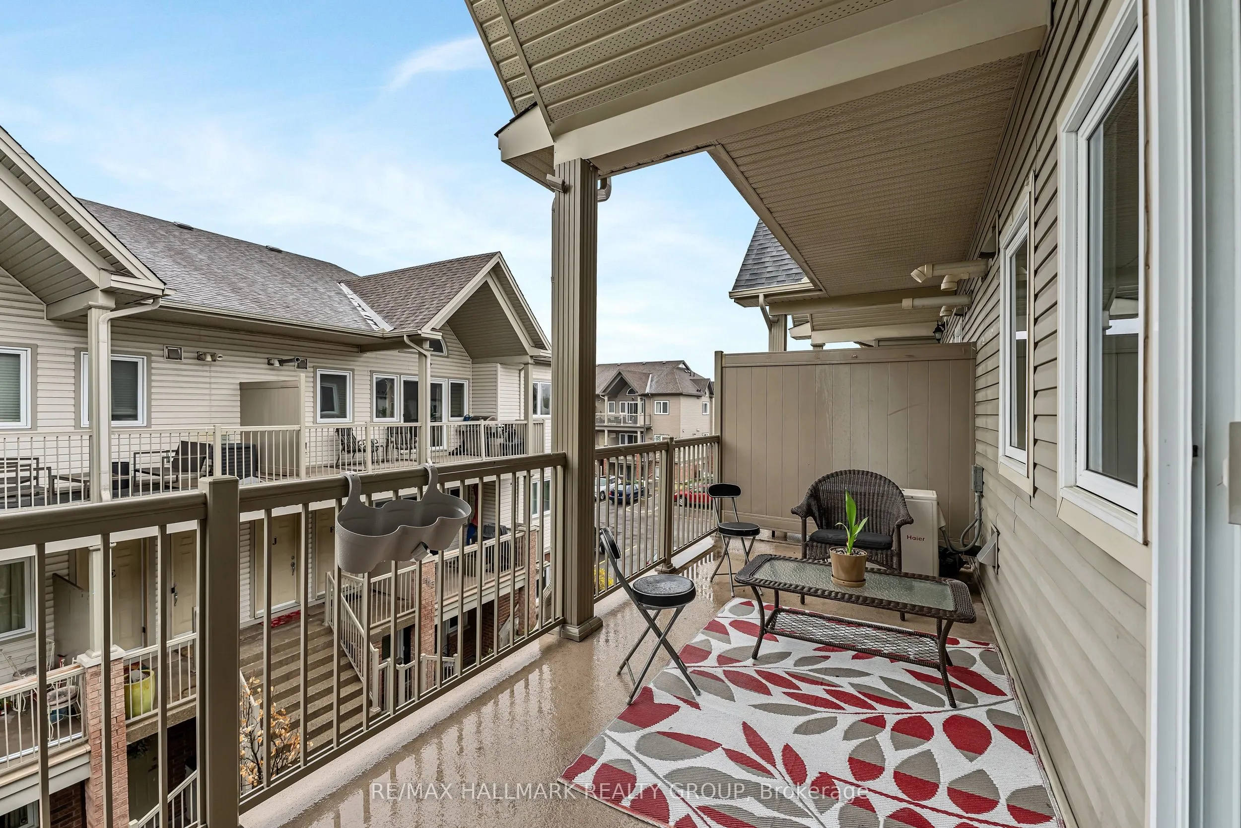 1109 Stittsville Main Street #L