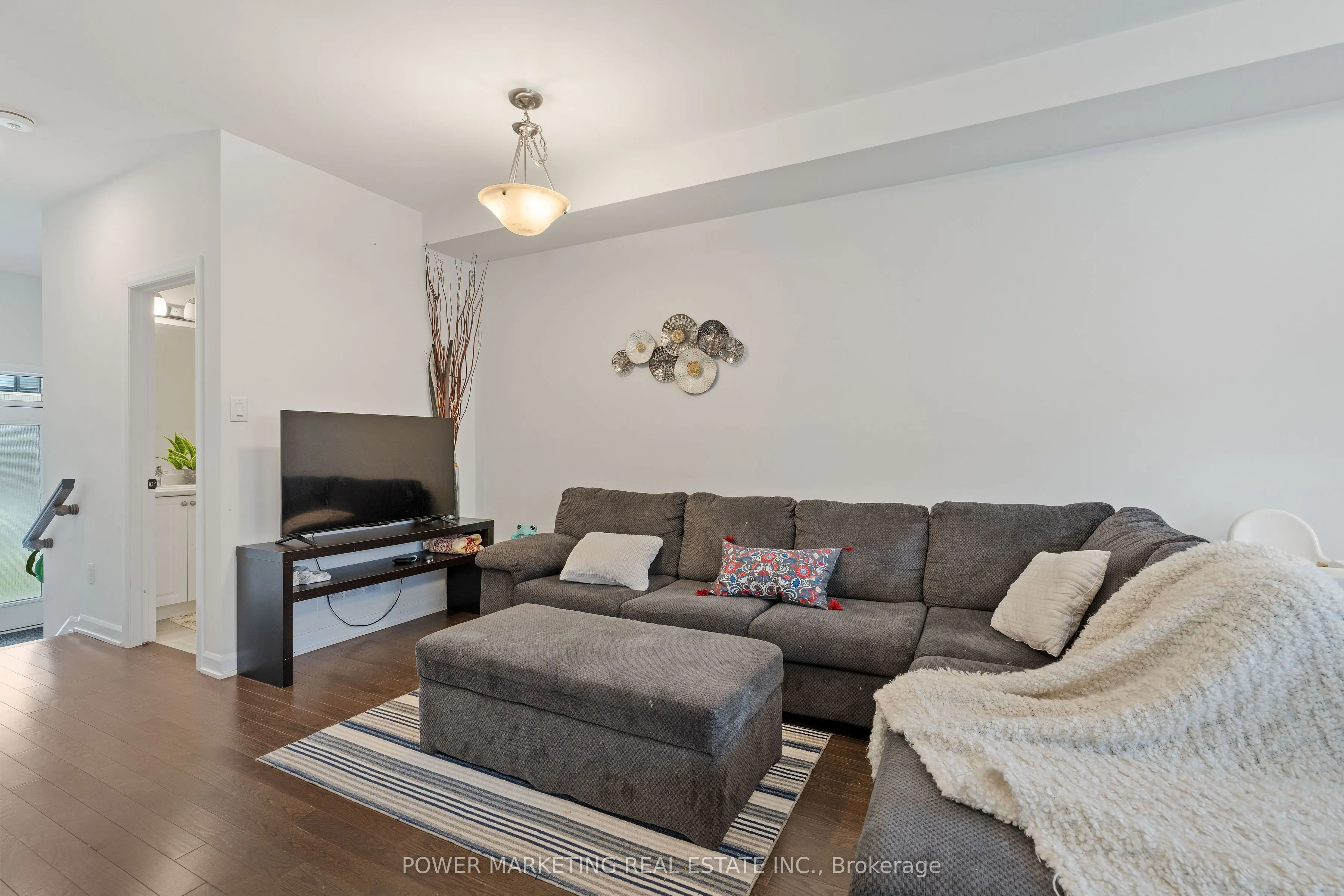 925 Athenry Court