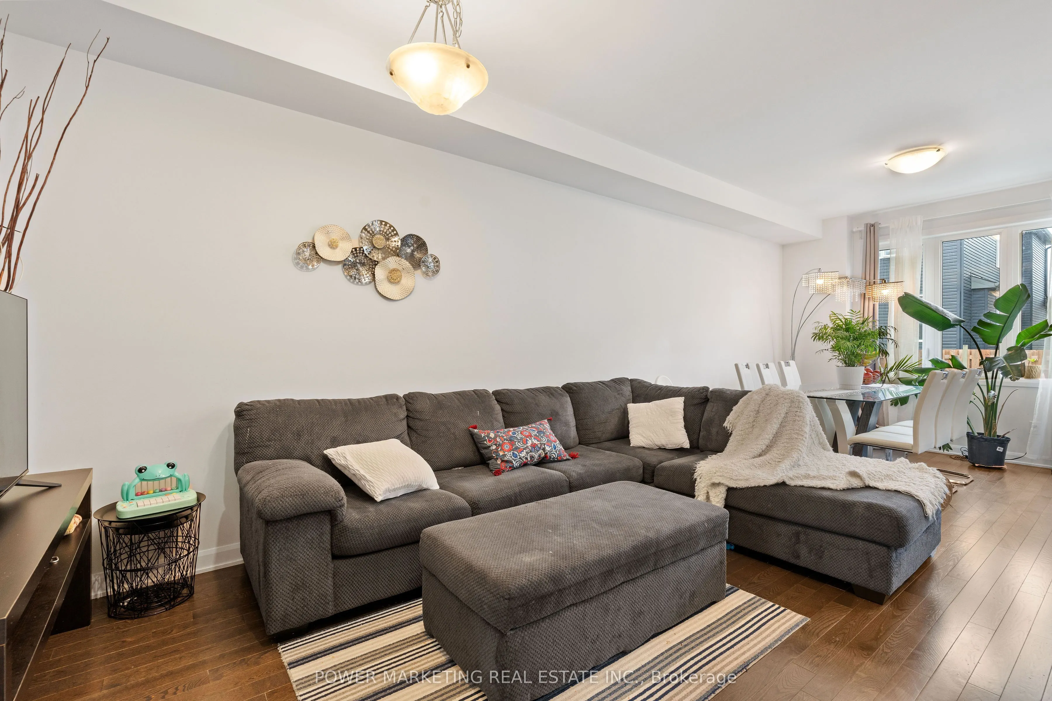 925 Athenry Court