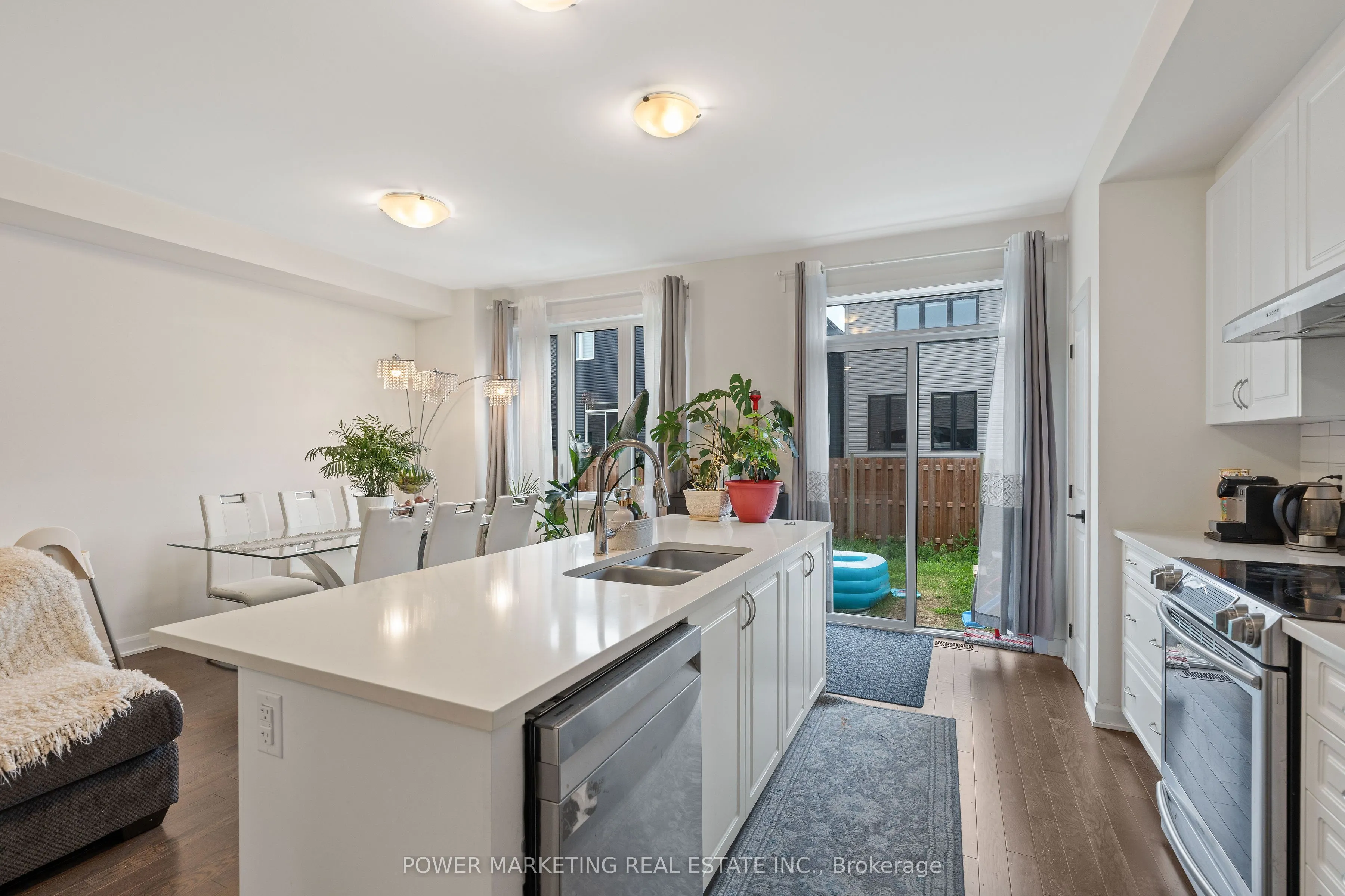 925 Athenry Court