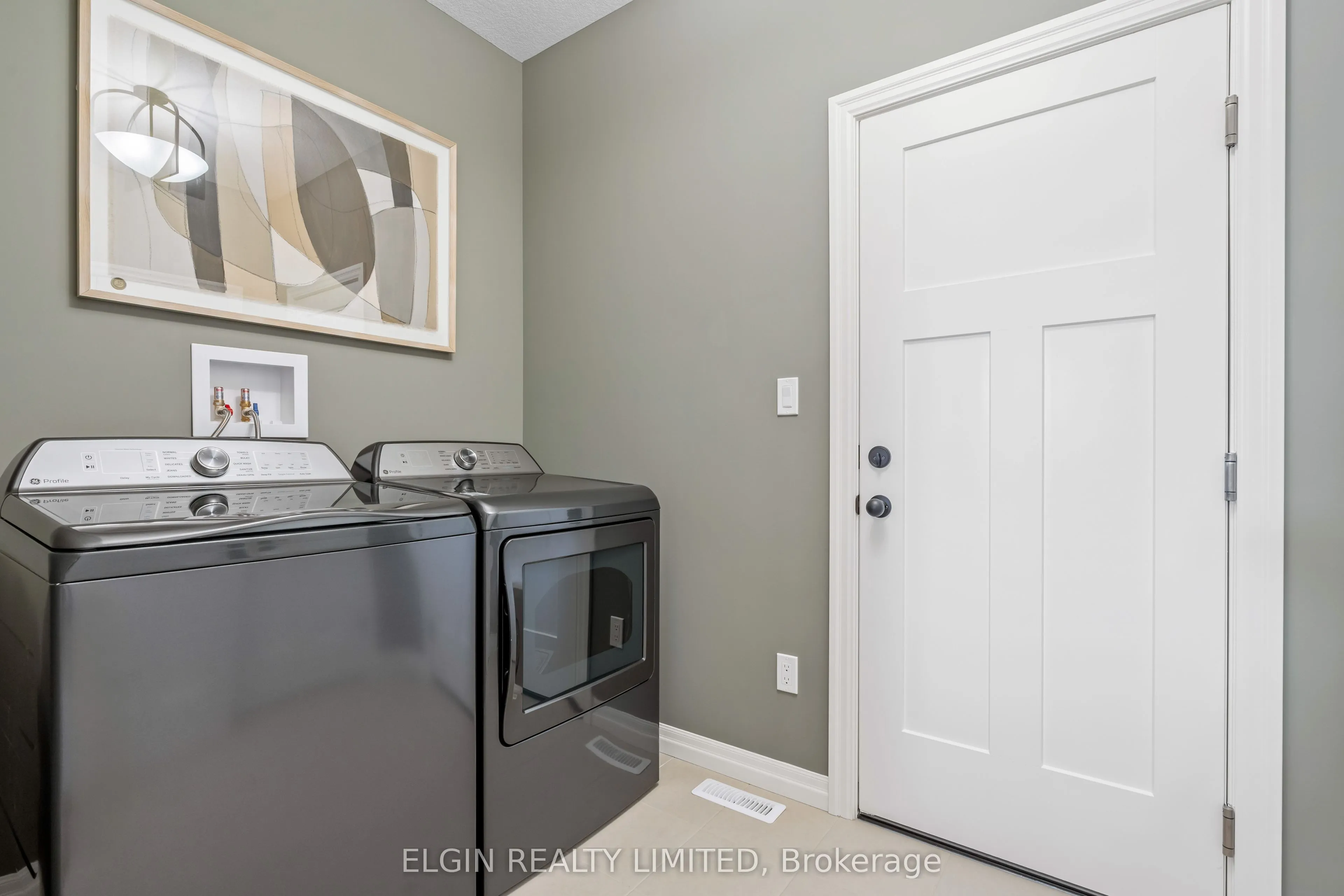 3 Hemlock Crescent