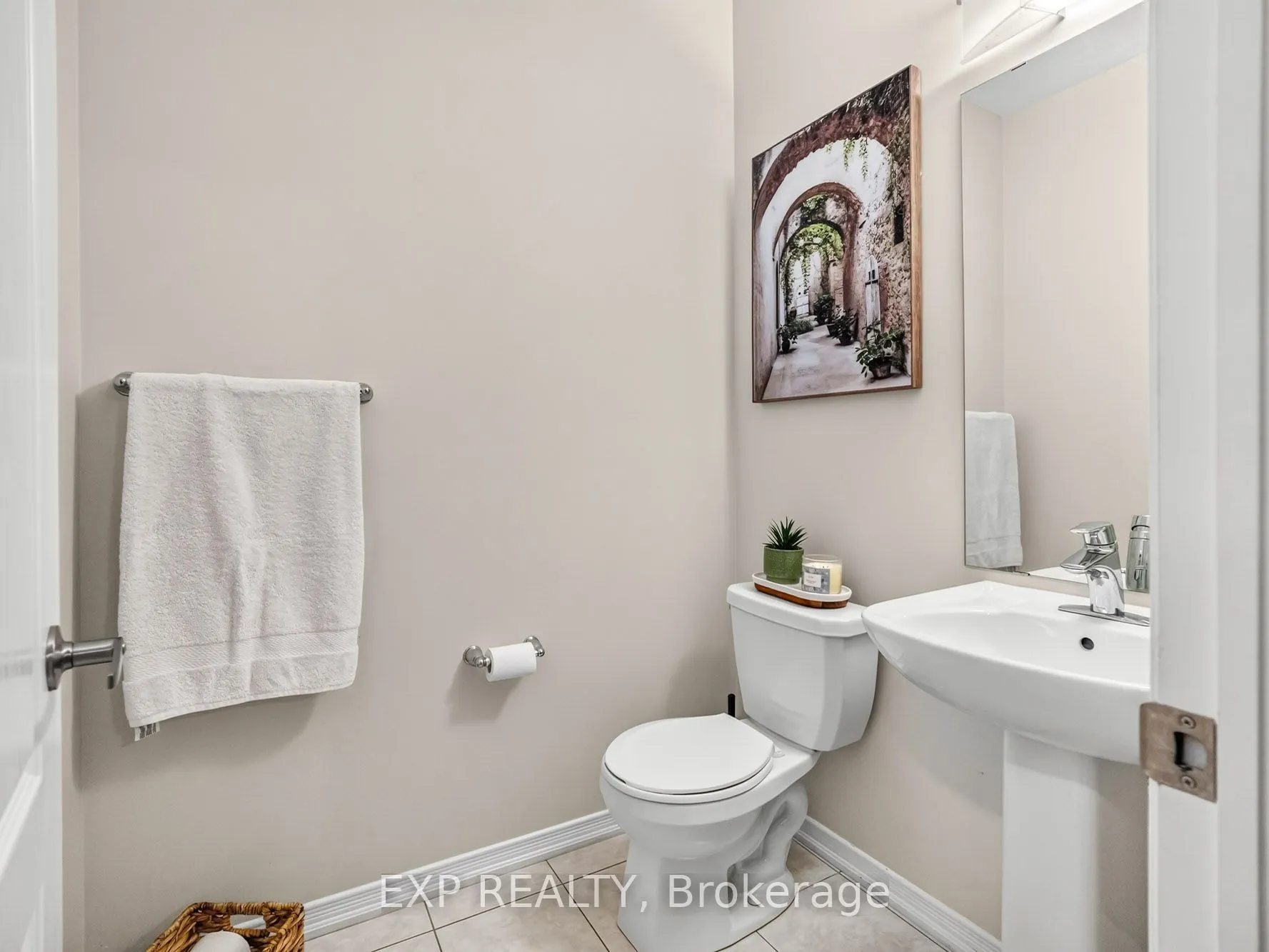 62 Esther Crescent