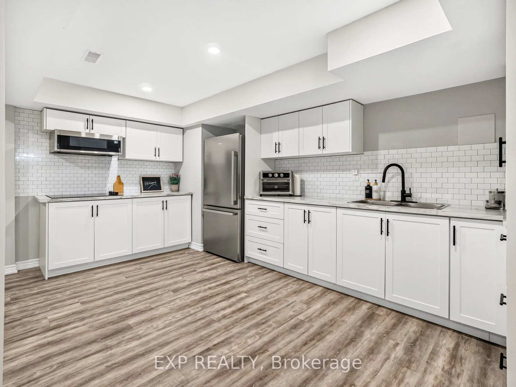 62 Esther Crescent