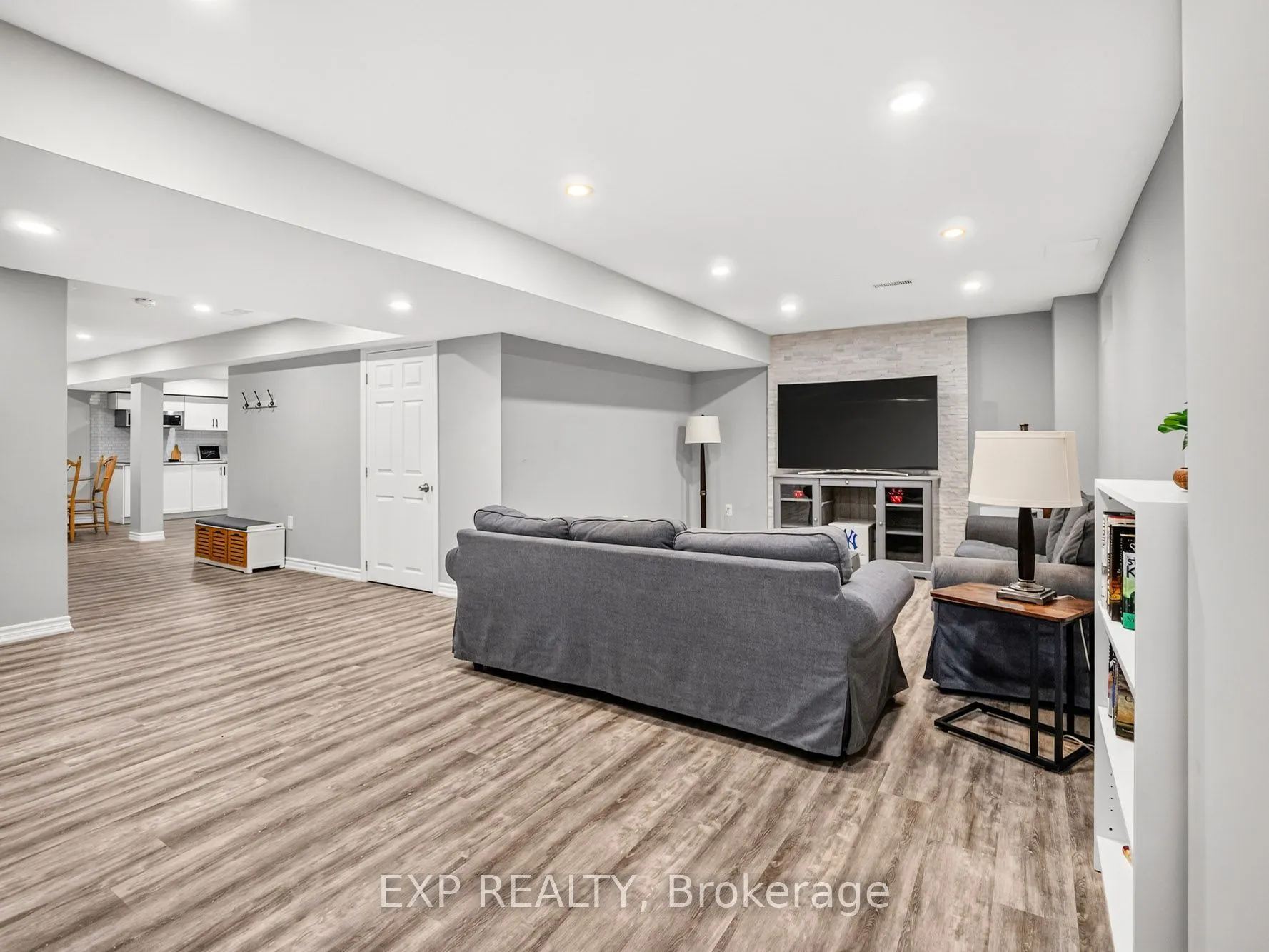 62 Esther Crescent