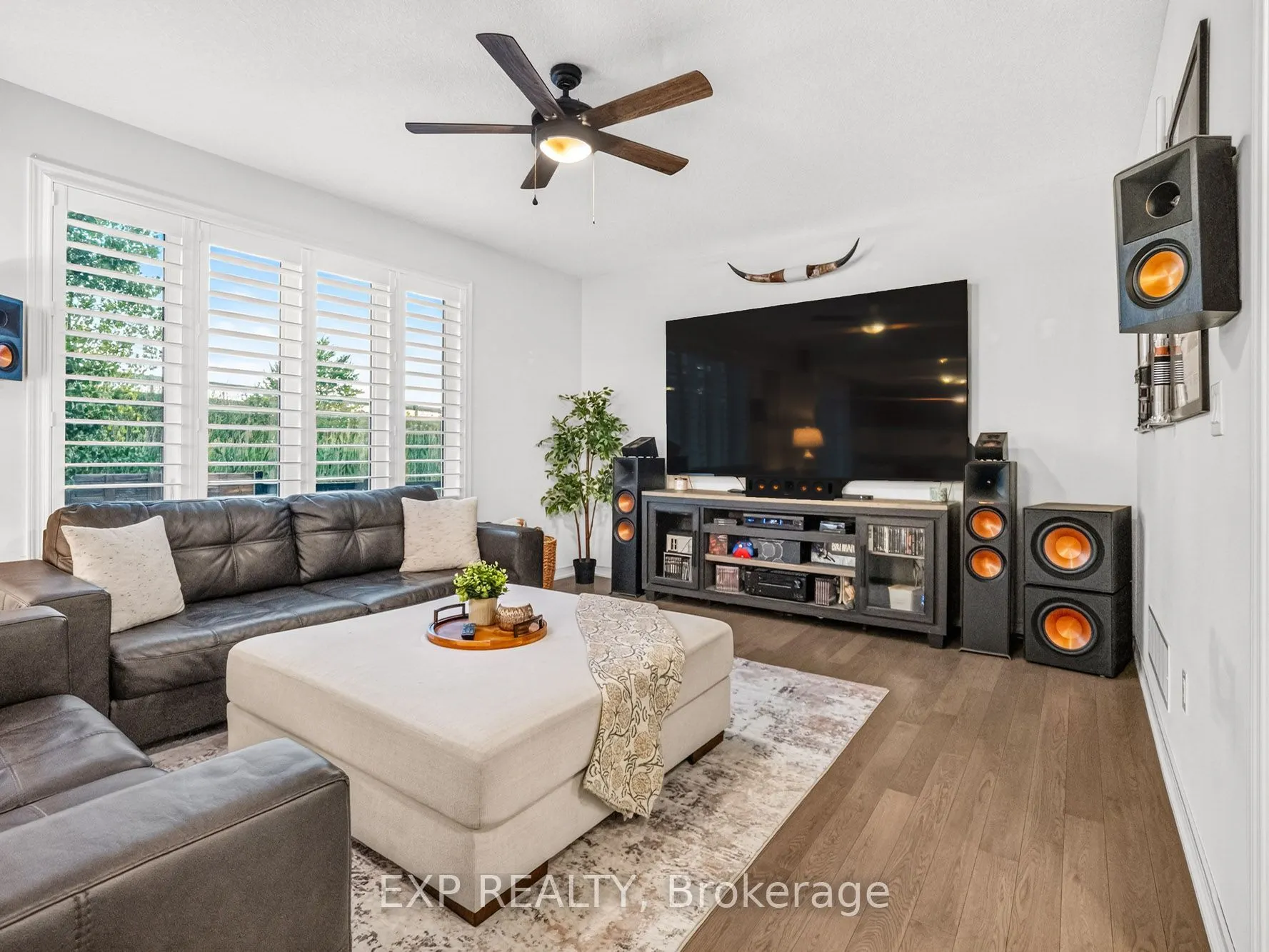 62 Esther Crescent