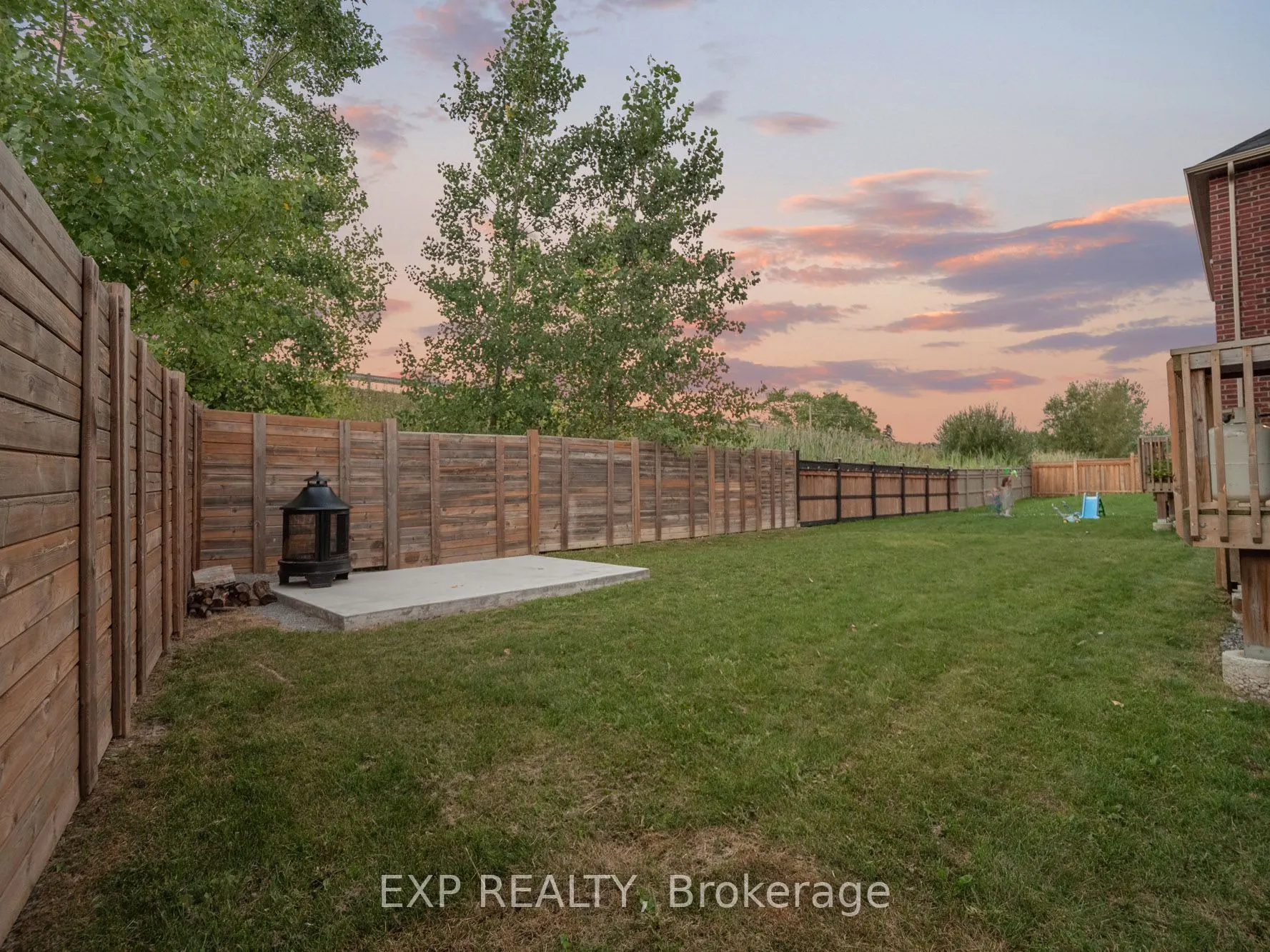 62 Esther Crescent