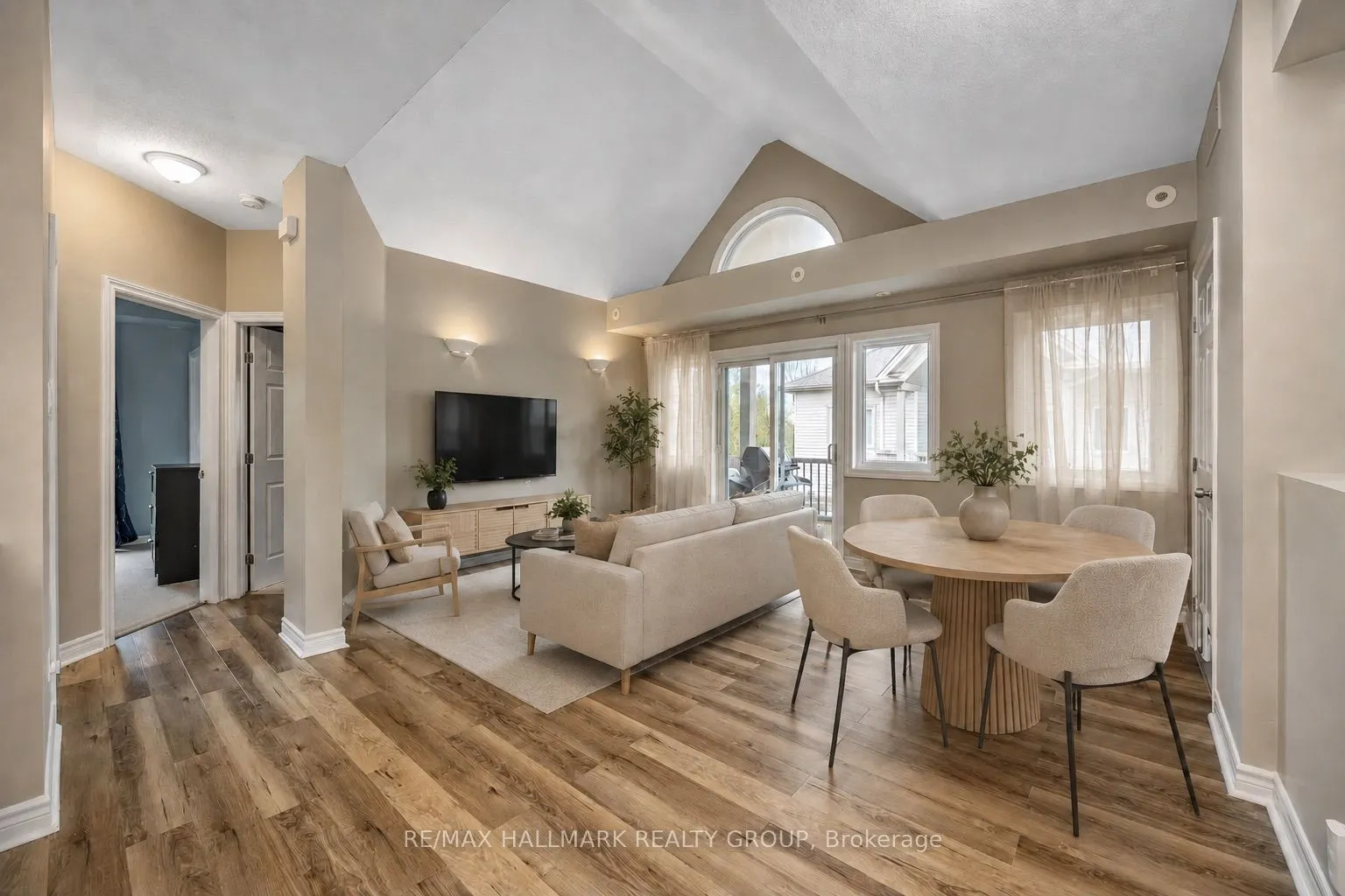1109 Stittsville Main Street #L
