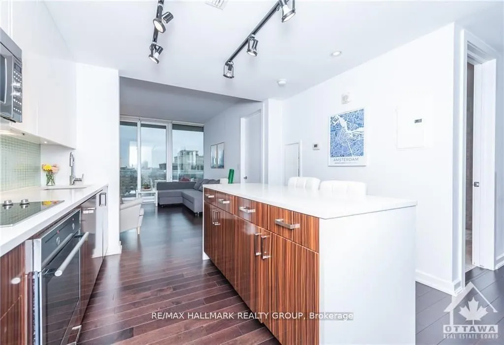 300 Lisgar Street W #1105
