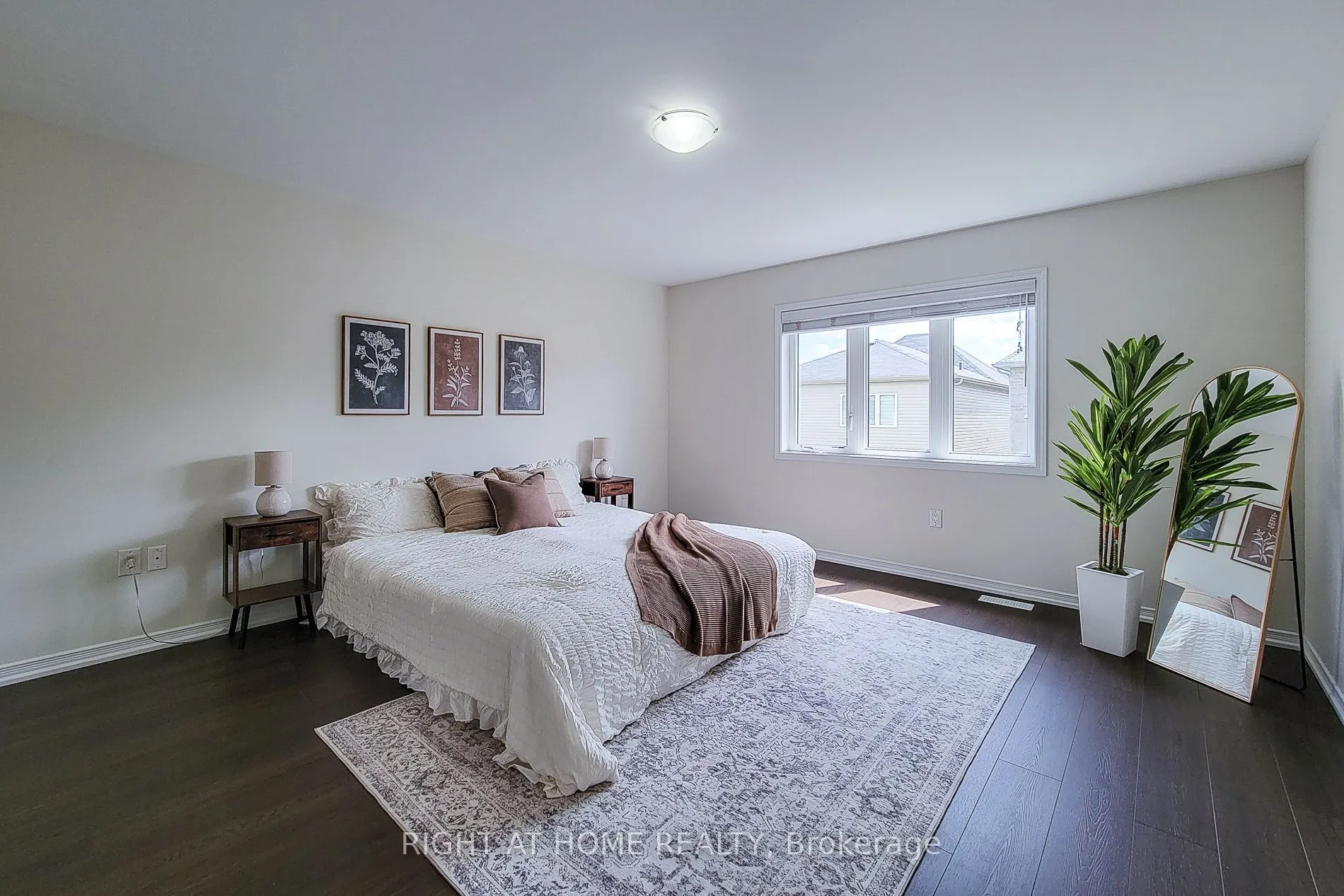 11 Esther Crescent