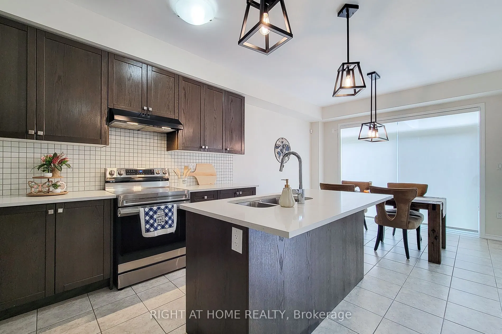 11 Esther Crescent
