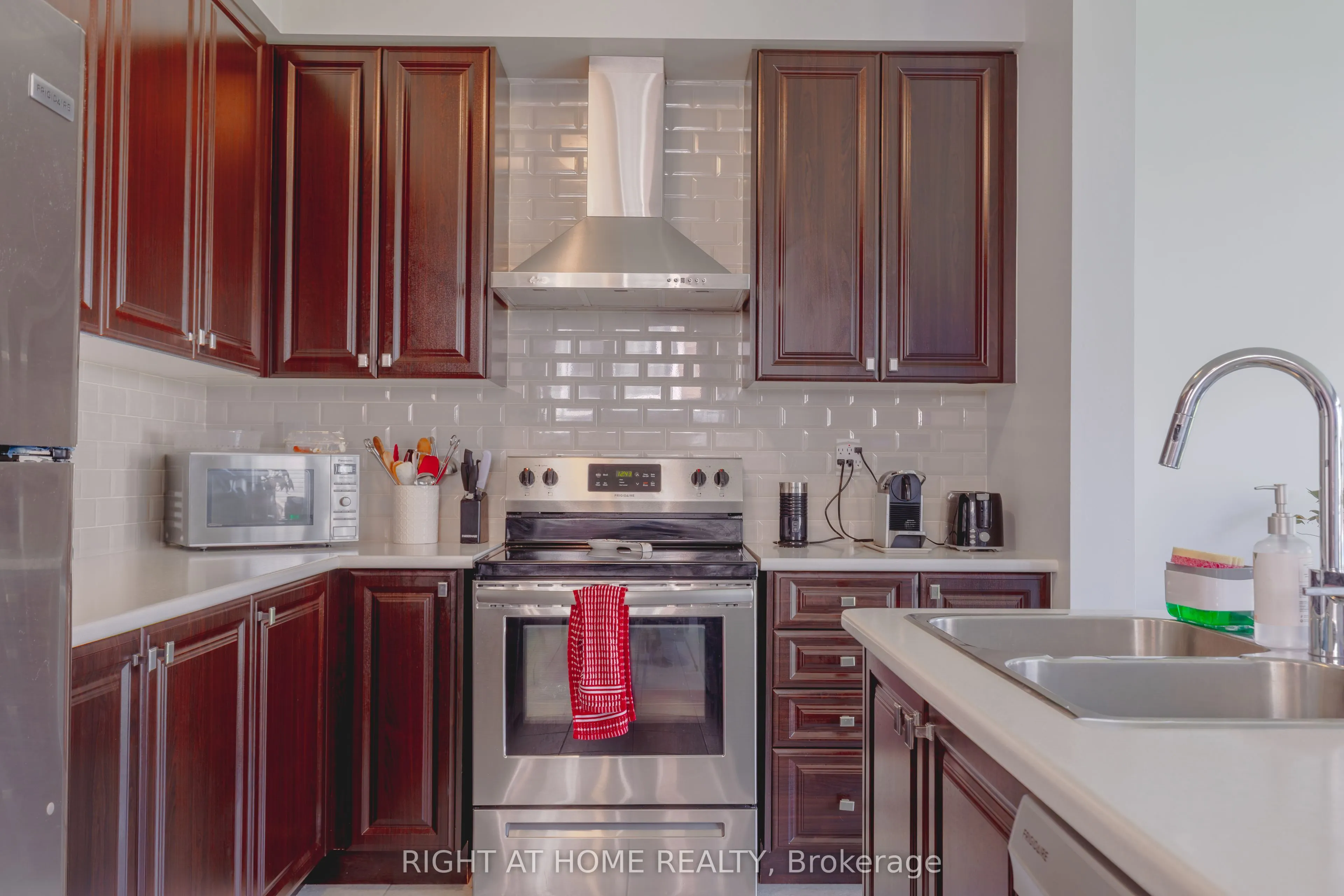 7648 Hackberry Trail