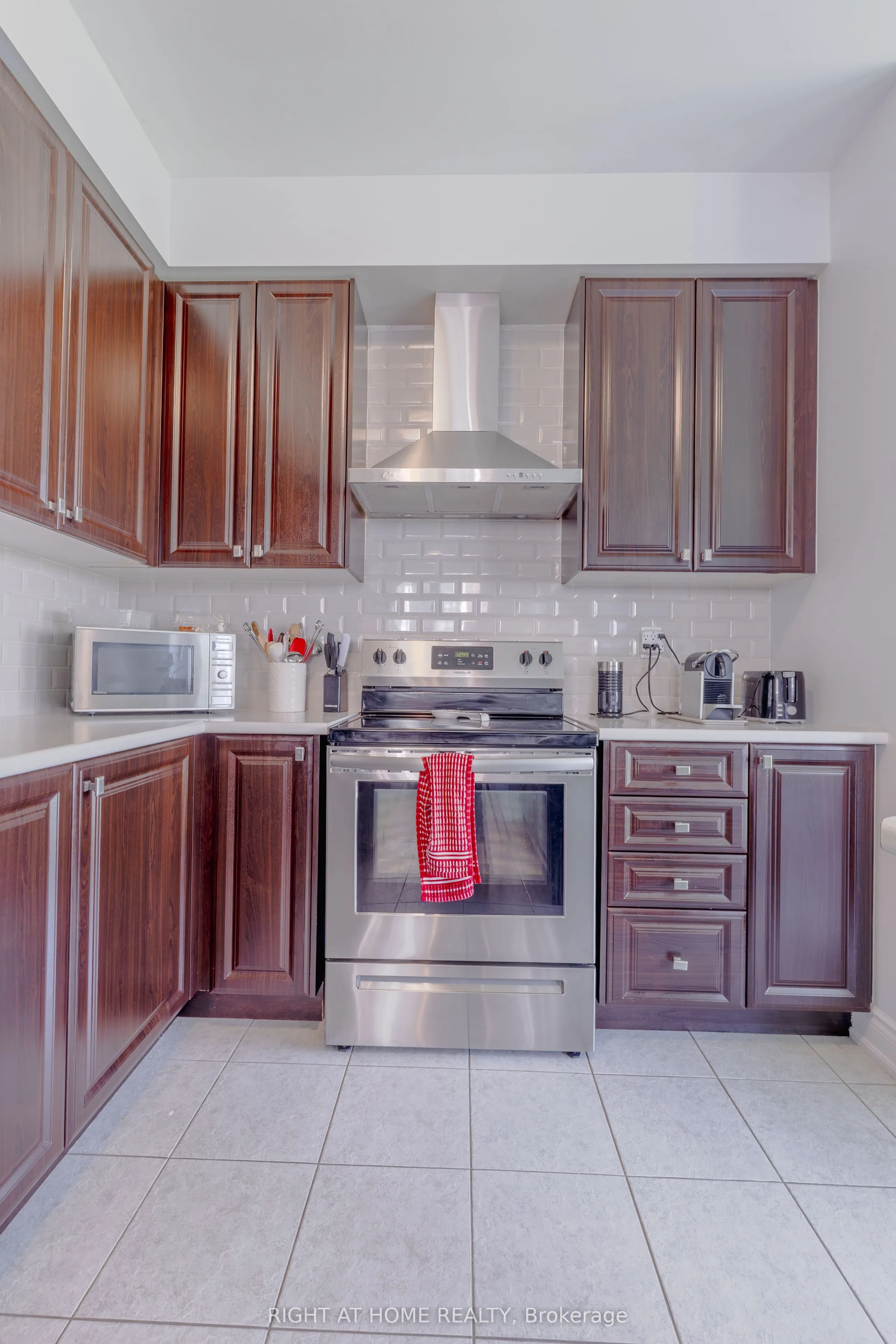 7648 Hackberry Trail