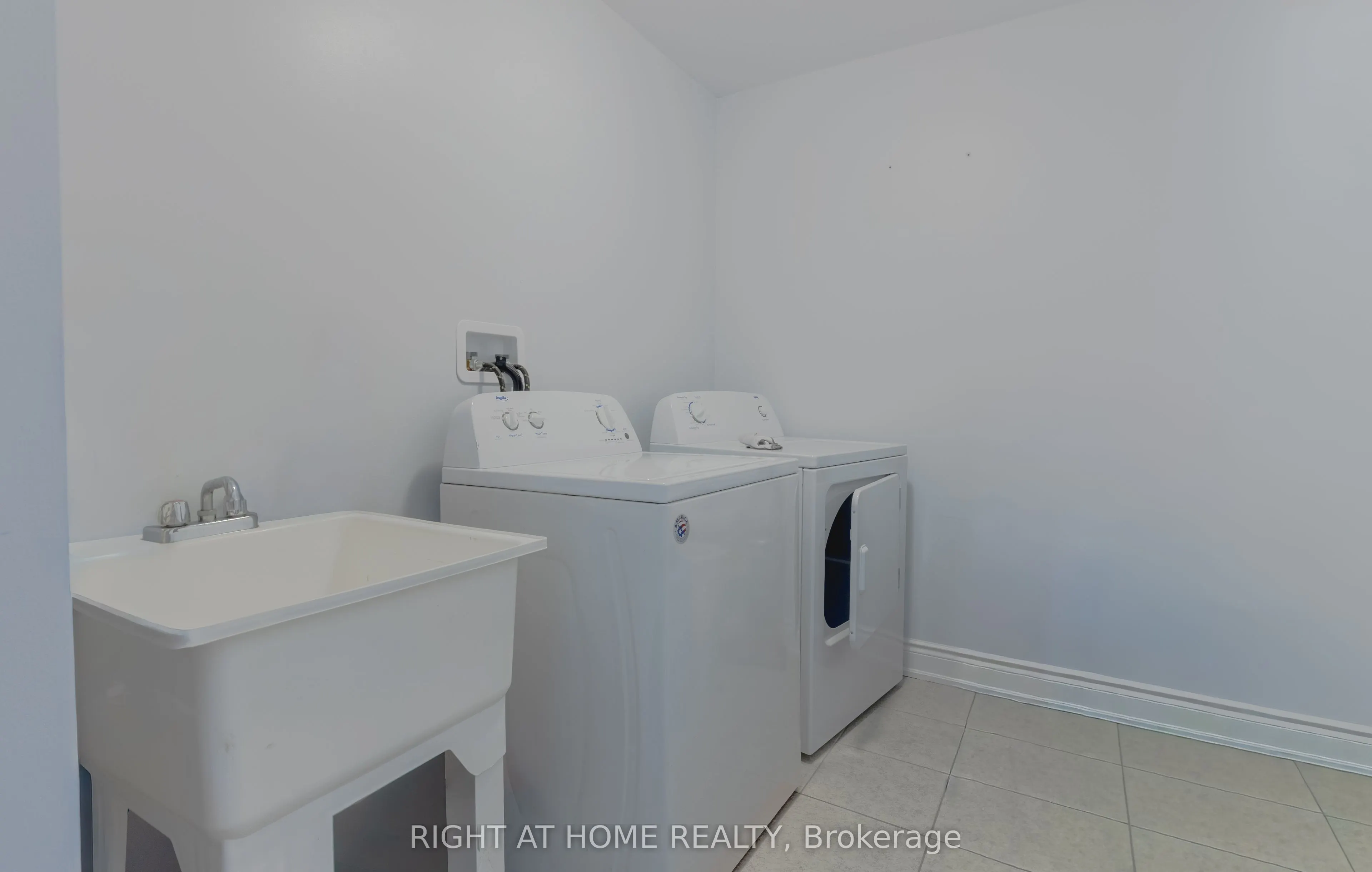 7648 Hackberry Trail