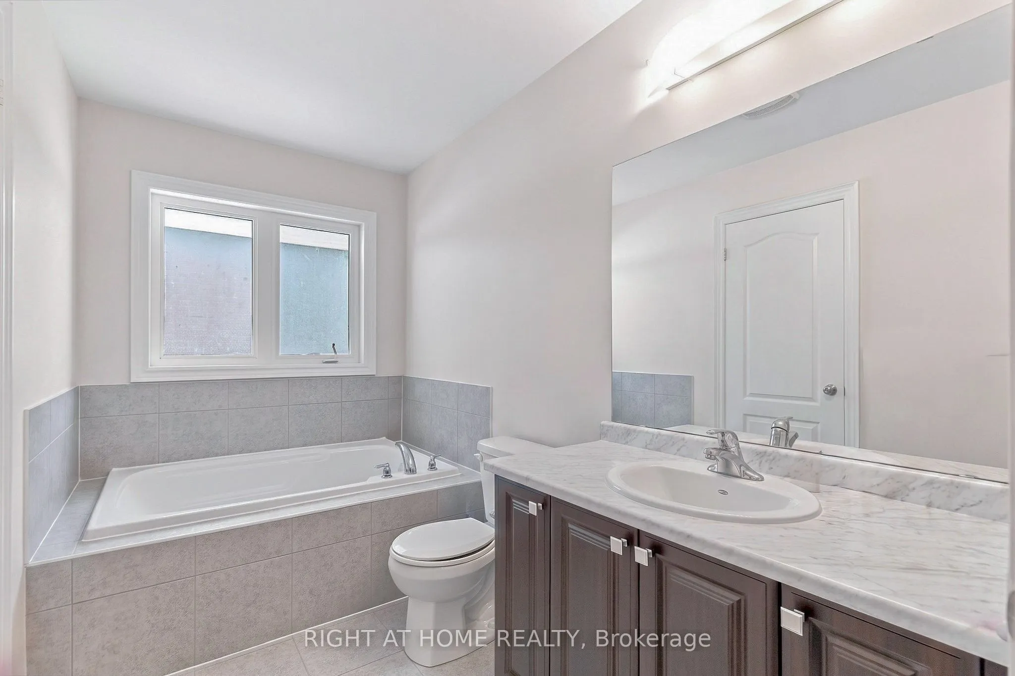 7648 Hackberry Trail