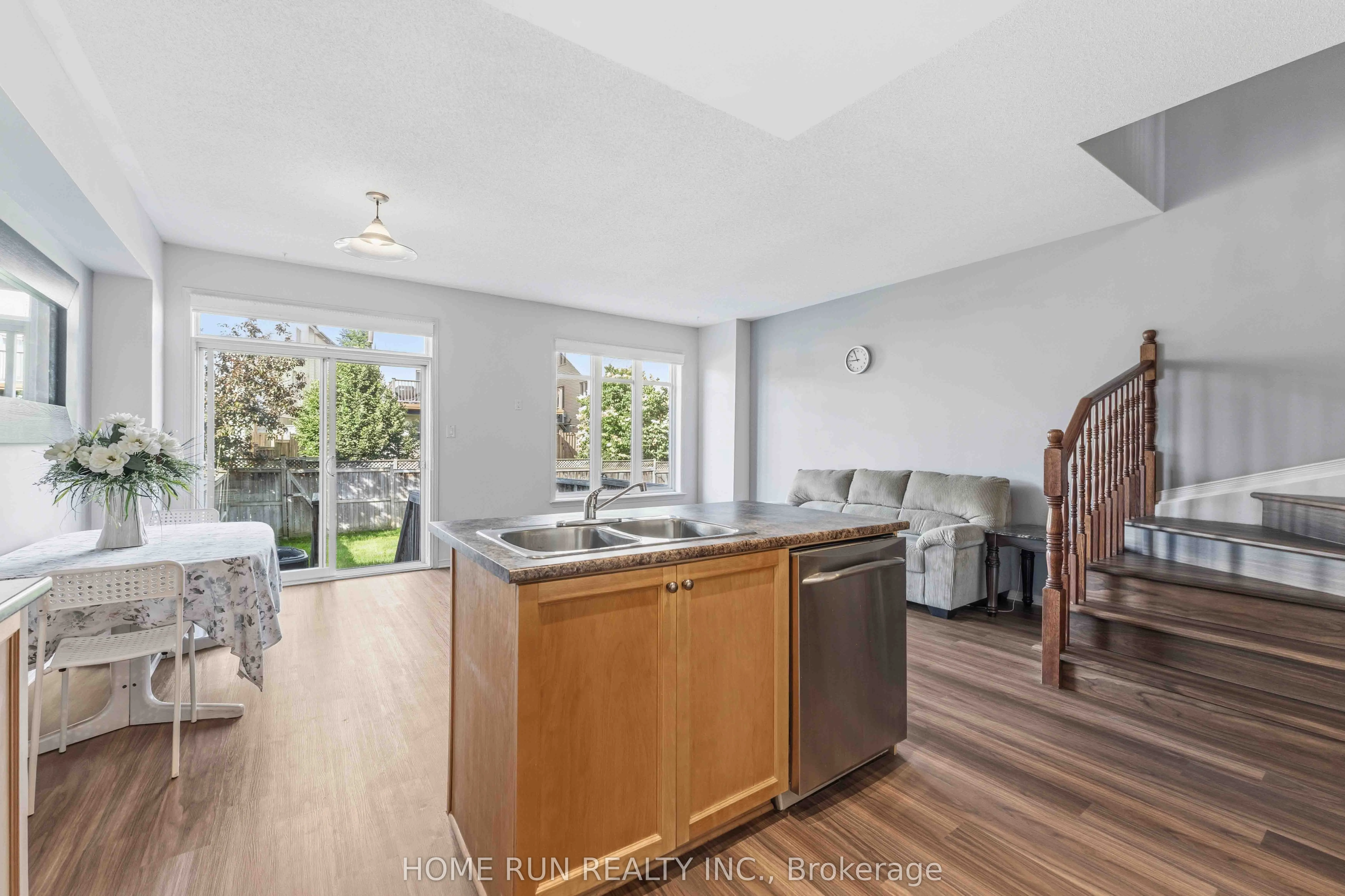 230 Badgeley Avenue