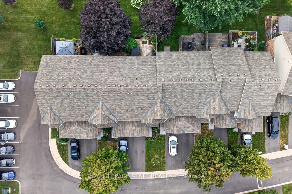 44 Frances Avenue #11