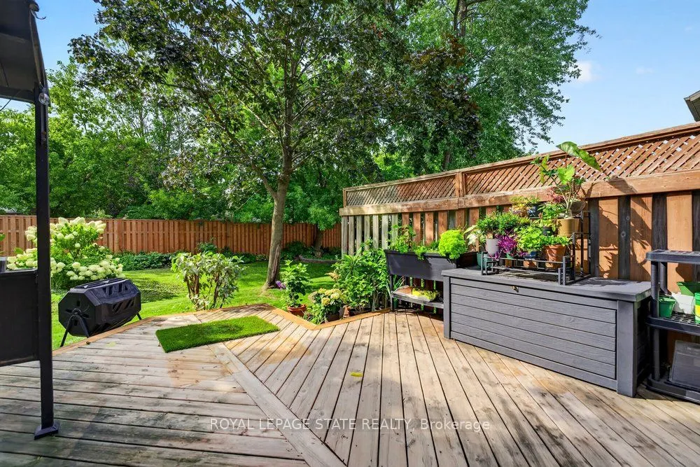 44 Frances Avenue #11