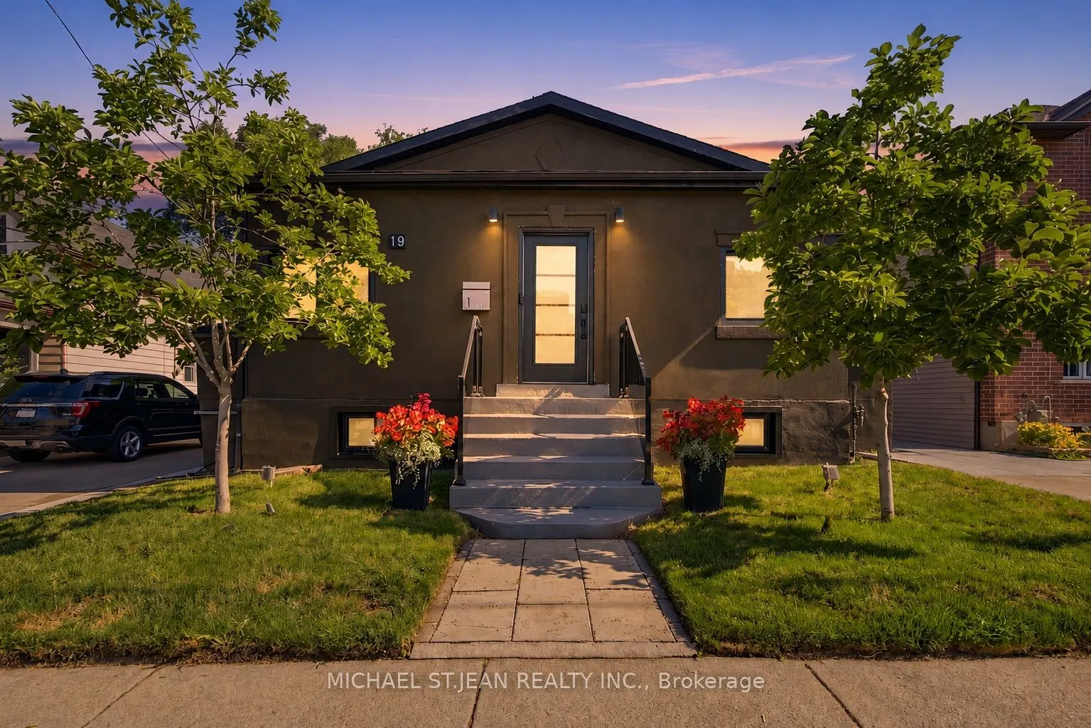 19 Grove Street