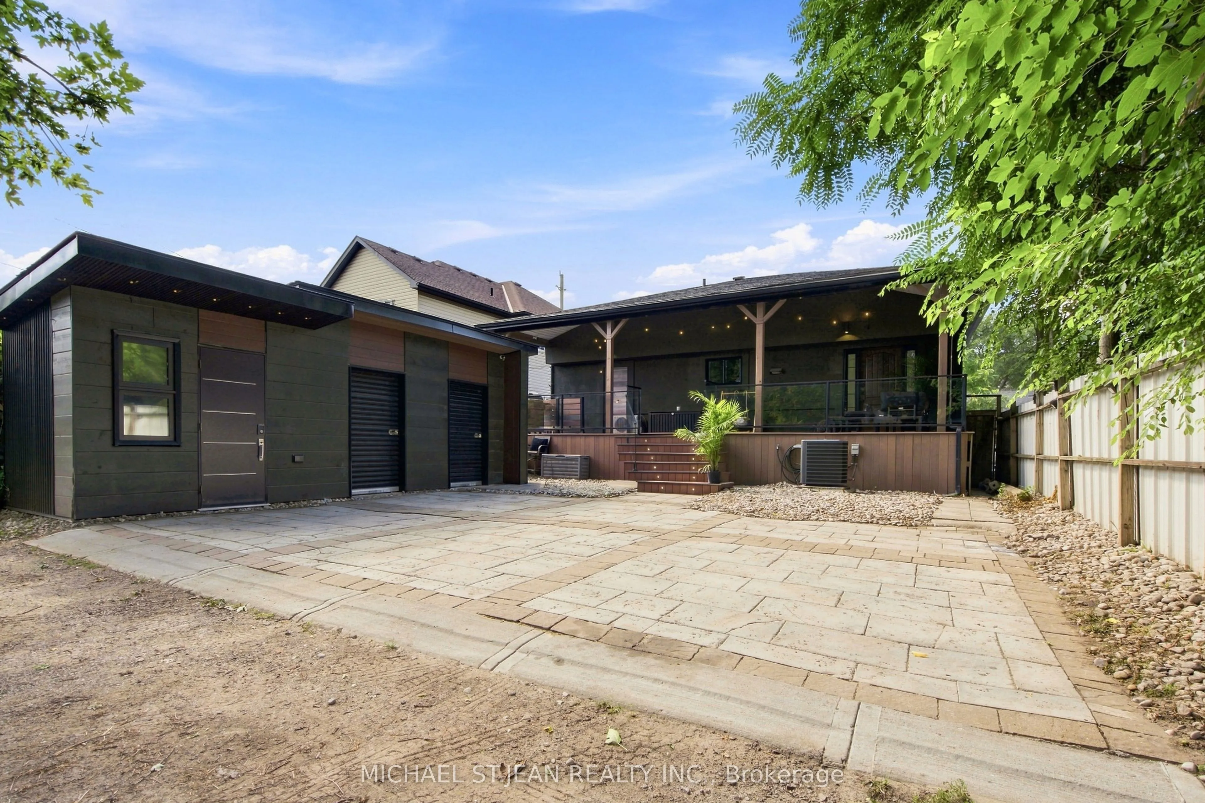19 Grove Street