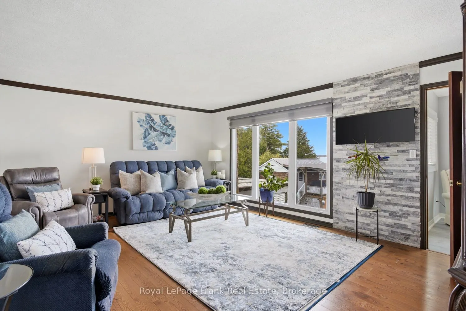 106 Starr Boulevard