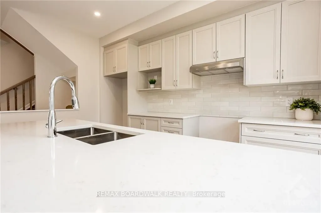 262 TULLAGHAN Heights
