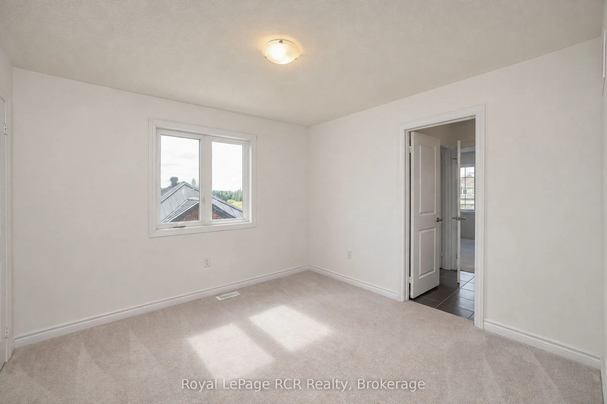 444 Vandusen Avenue