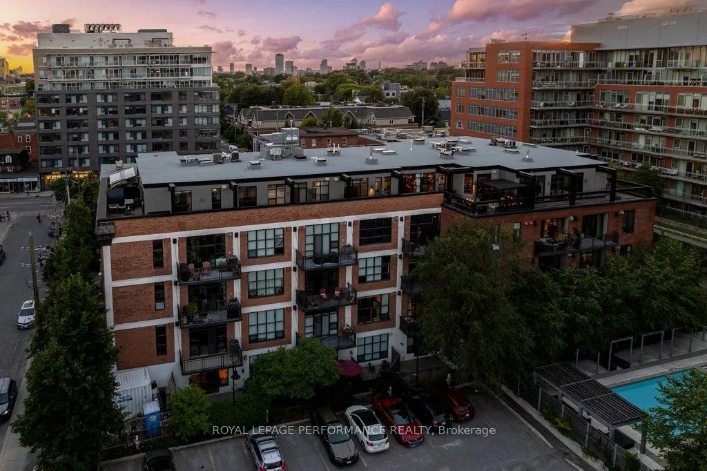 255 Argyle Avenue #PH4 & PH6