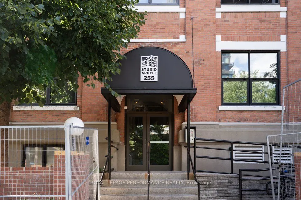 255 Argyle Avenue #PH4 & PH6