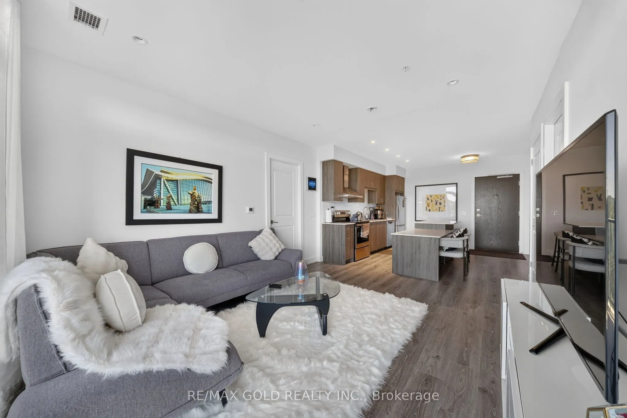 15 Glebe Street #1310