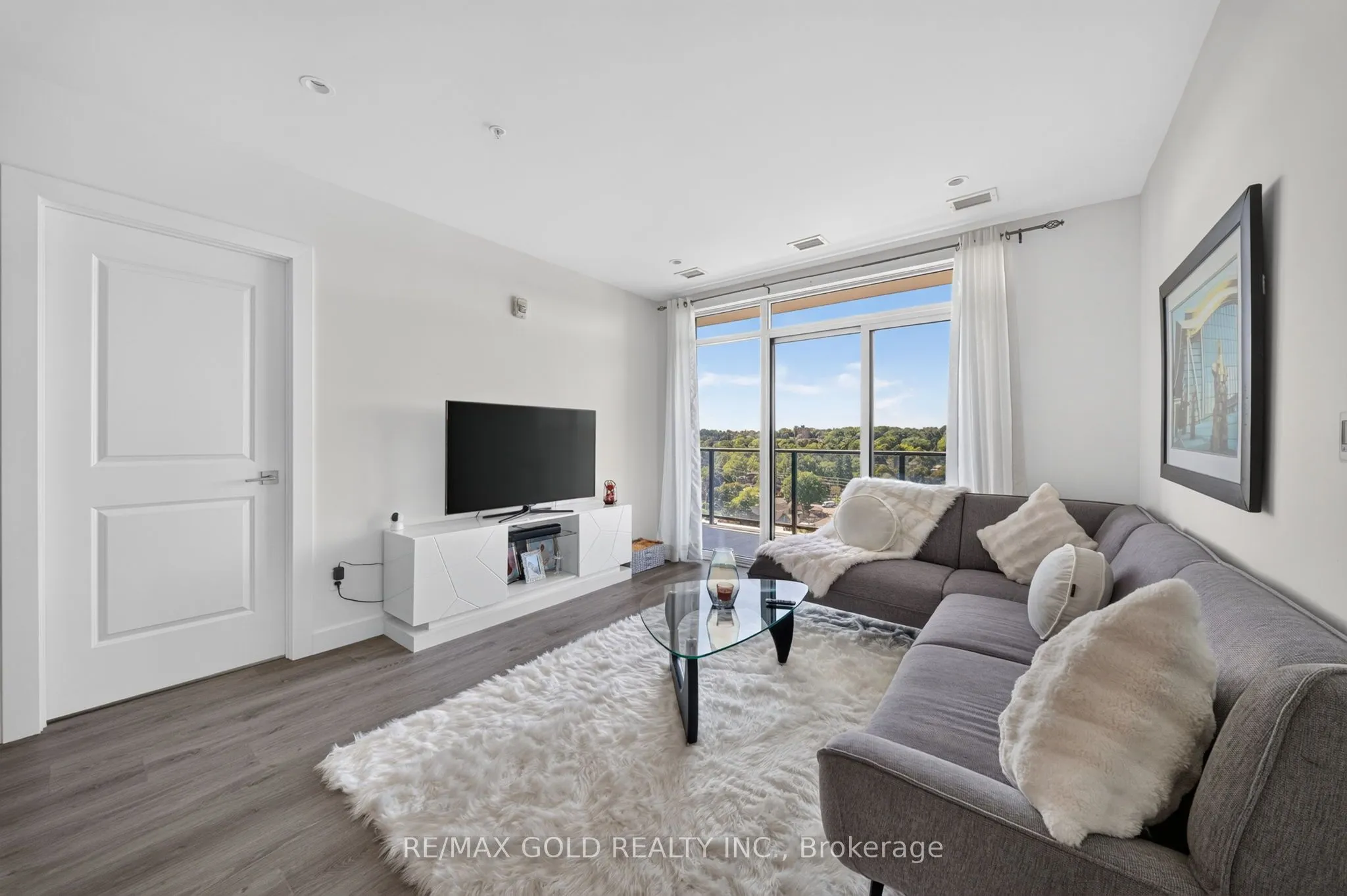 15 Glebe Street #1310