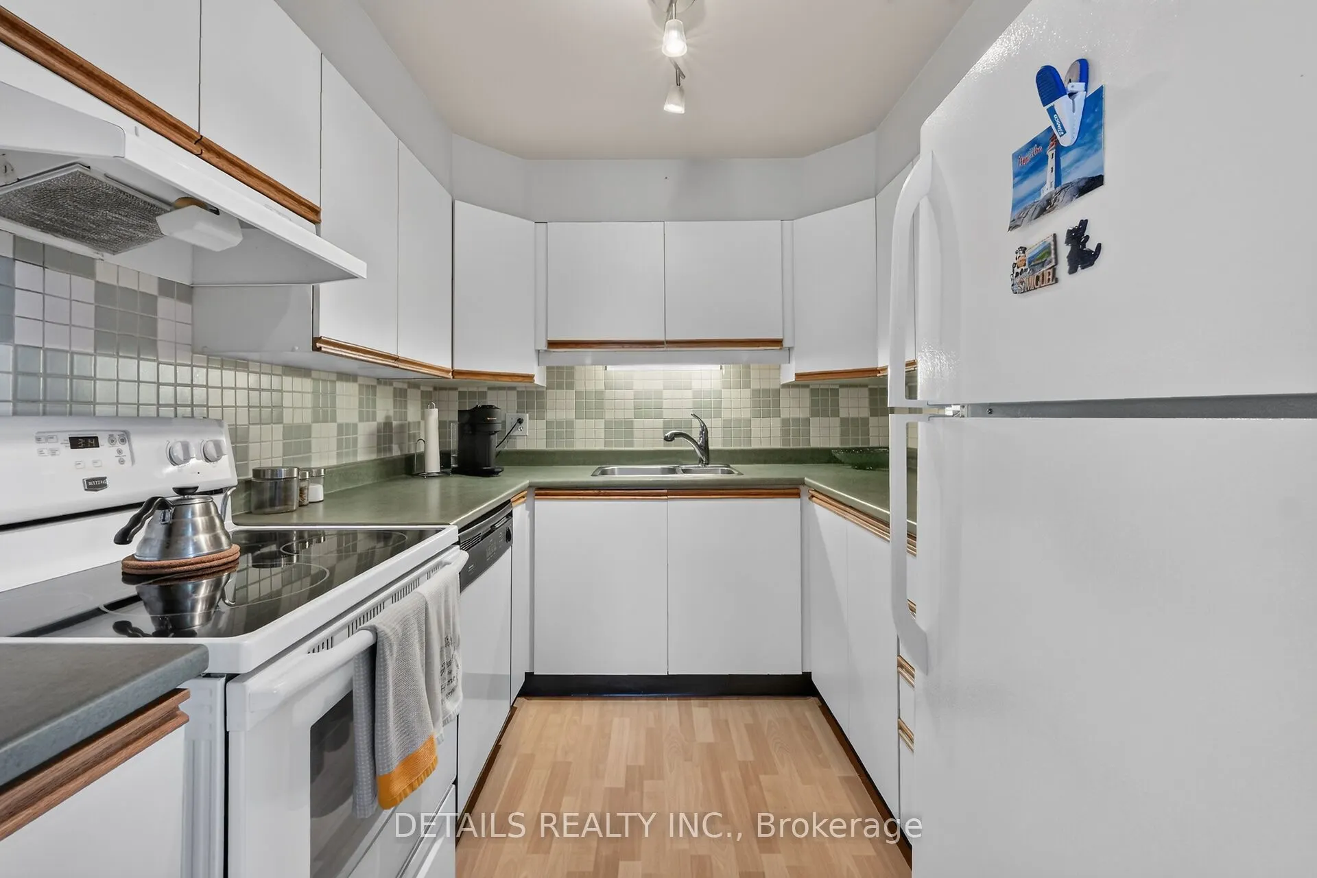 1 Stonebank Crescent #7