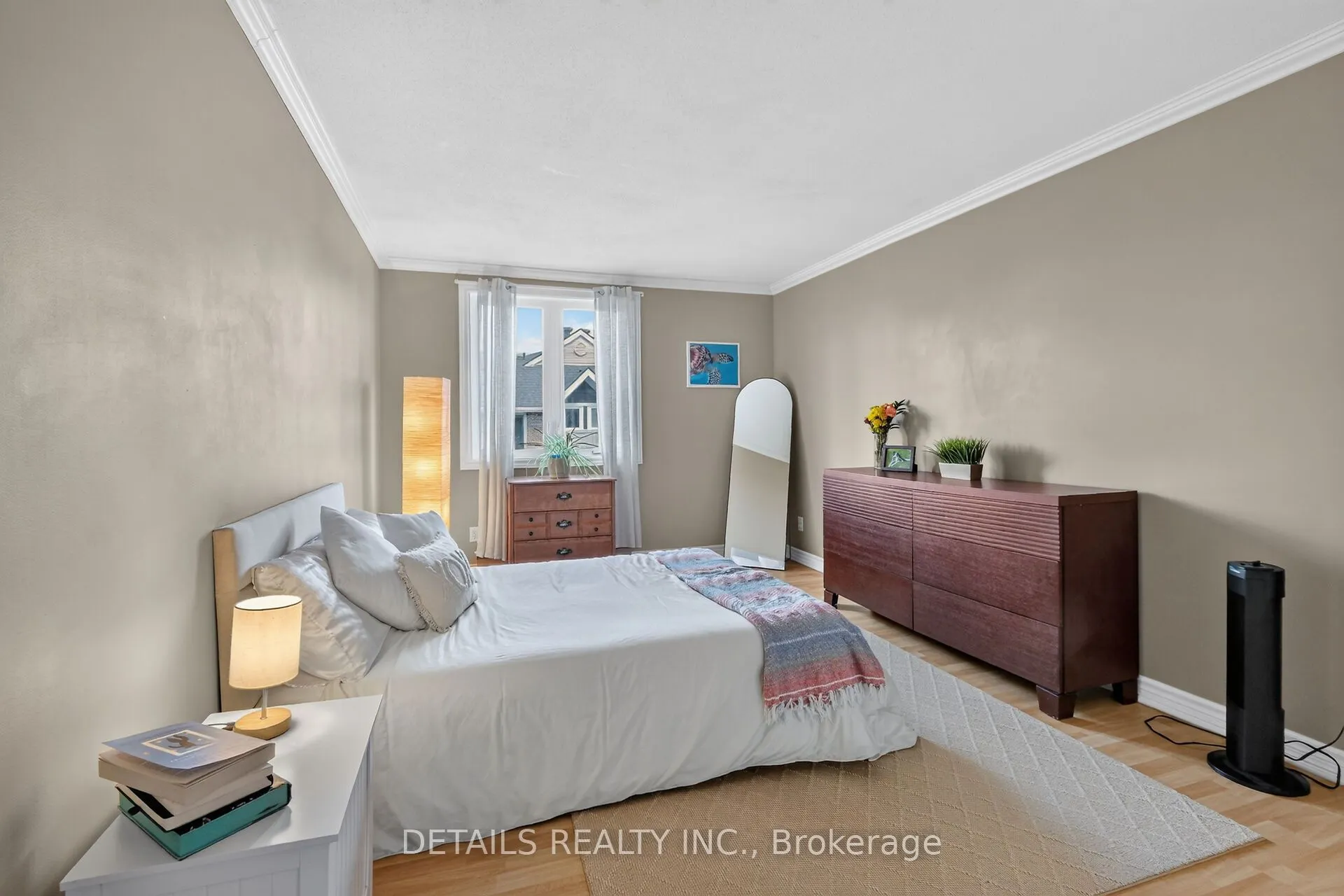 1 Stonebank Crescent #7