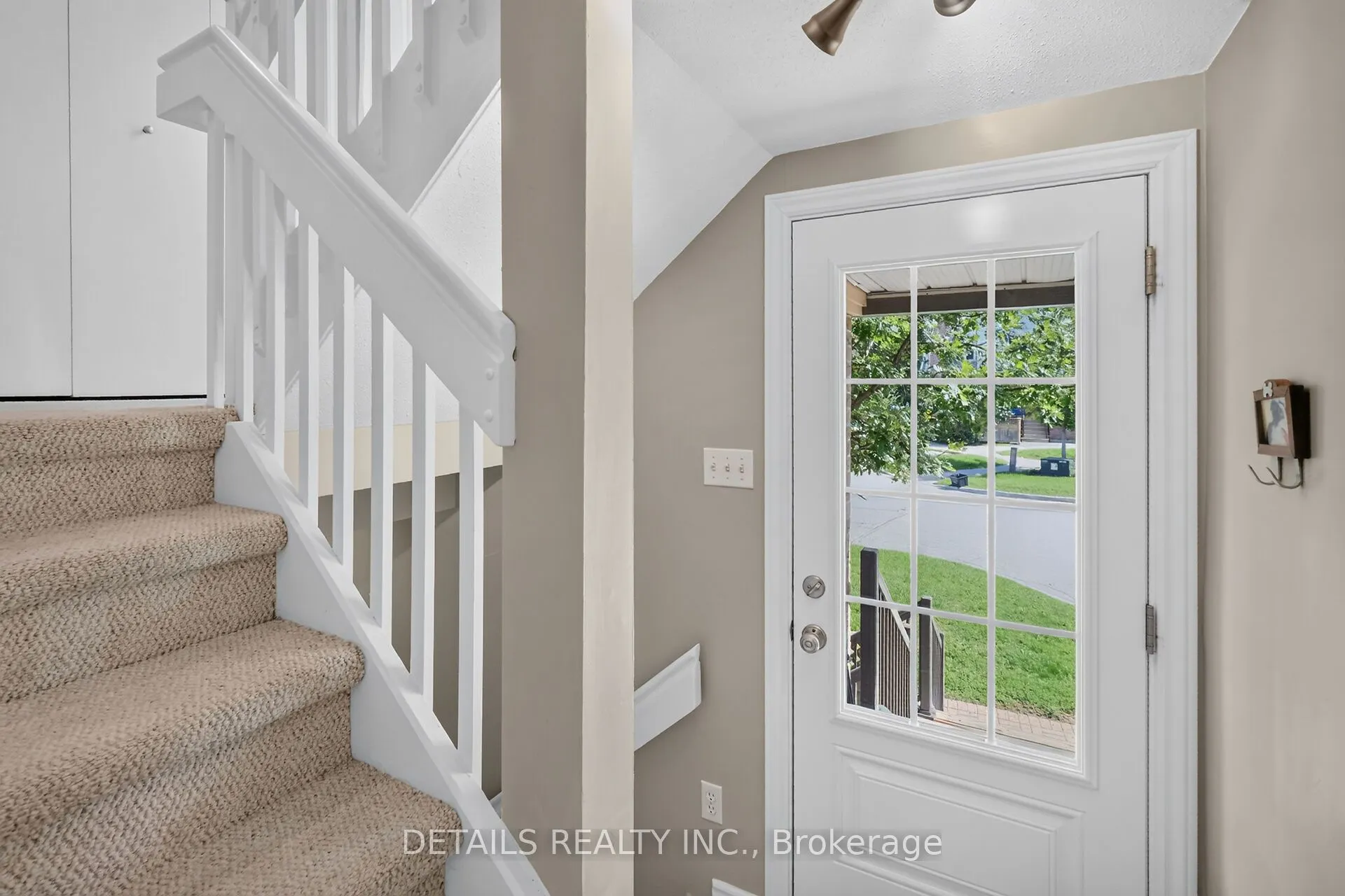 1 Stonebank Crescent #7