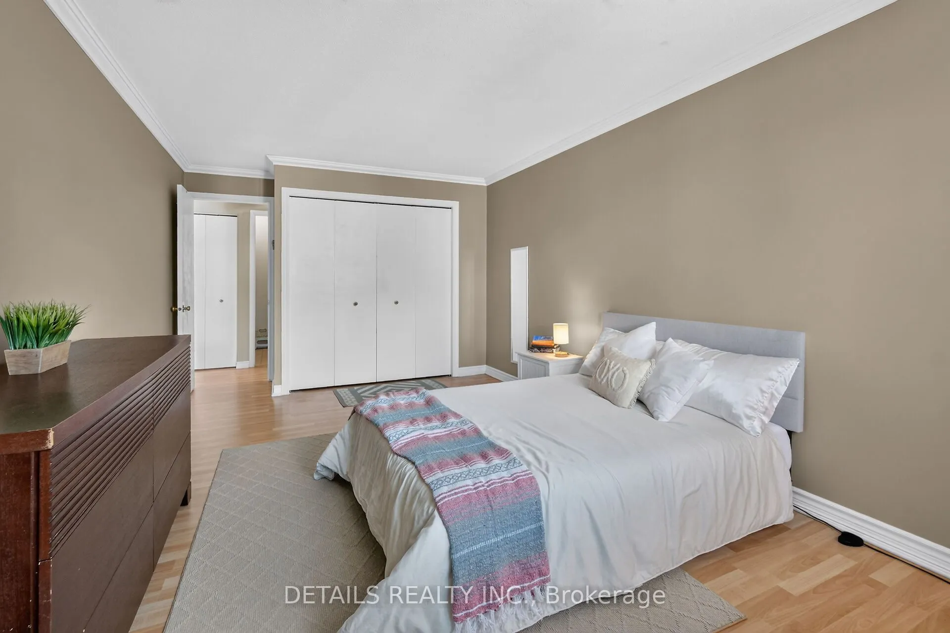 1 Stonebank Crescent #7