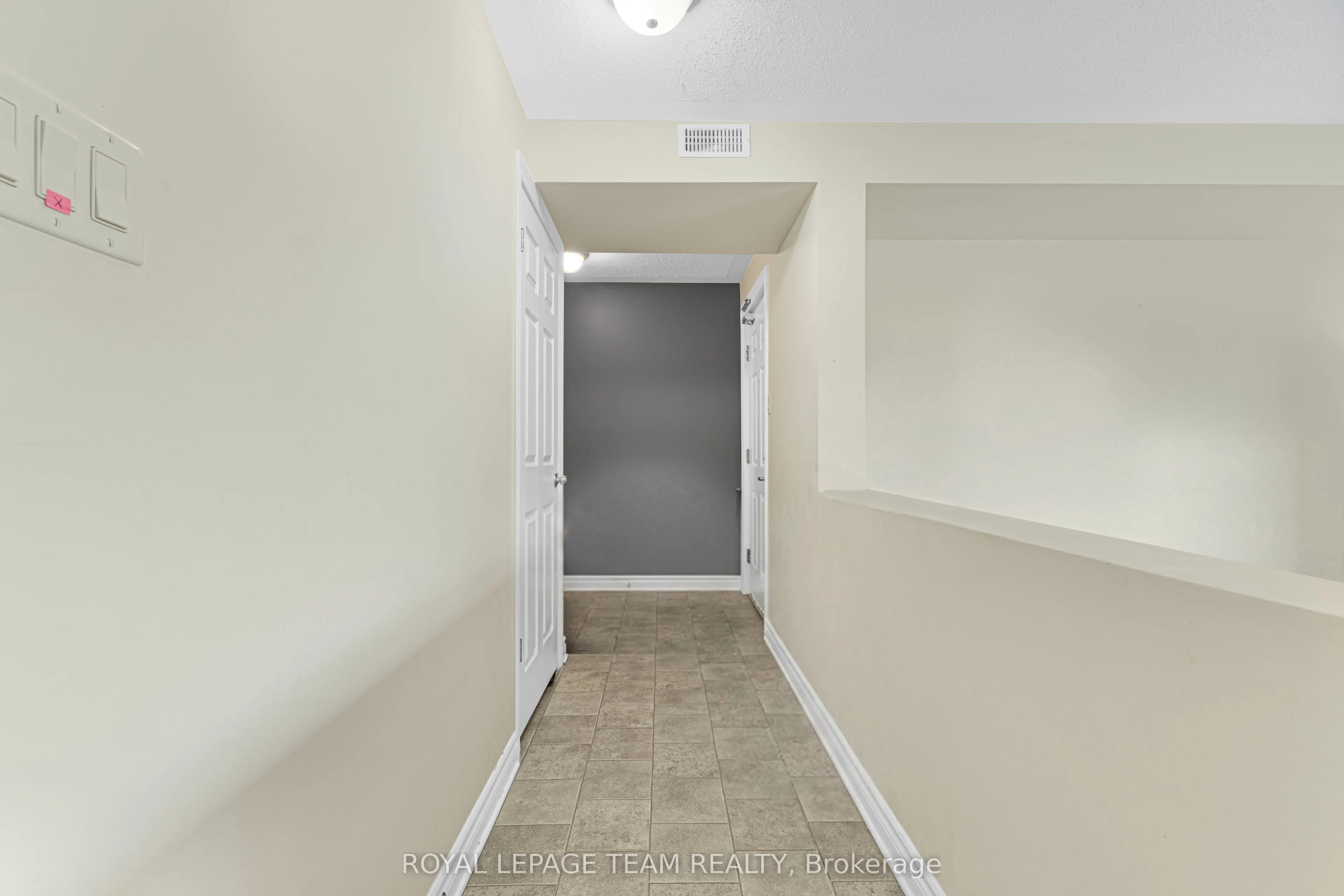313 Cresthaven Drive #6