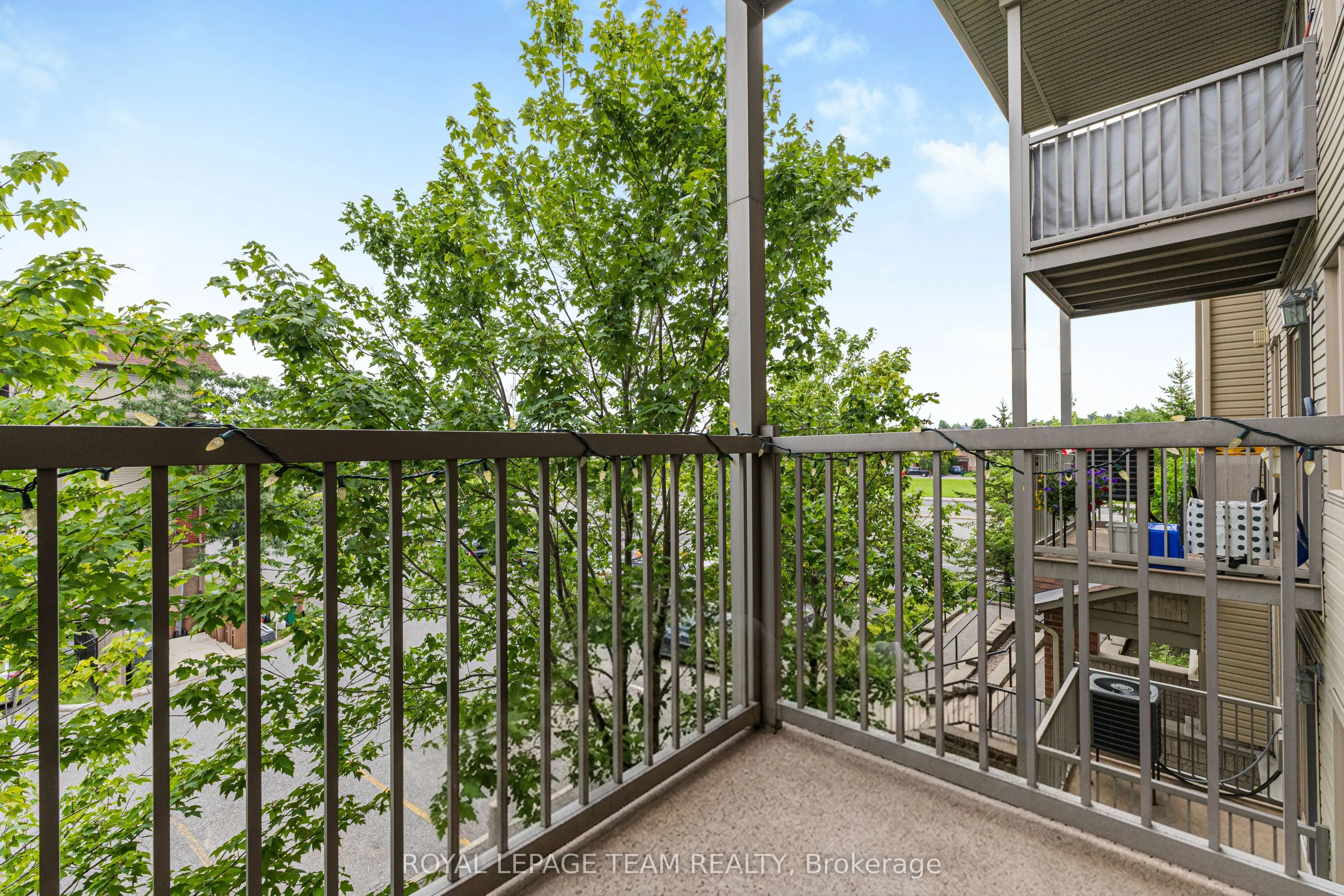 313 Cresthaven Drive #6