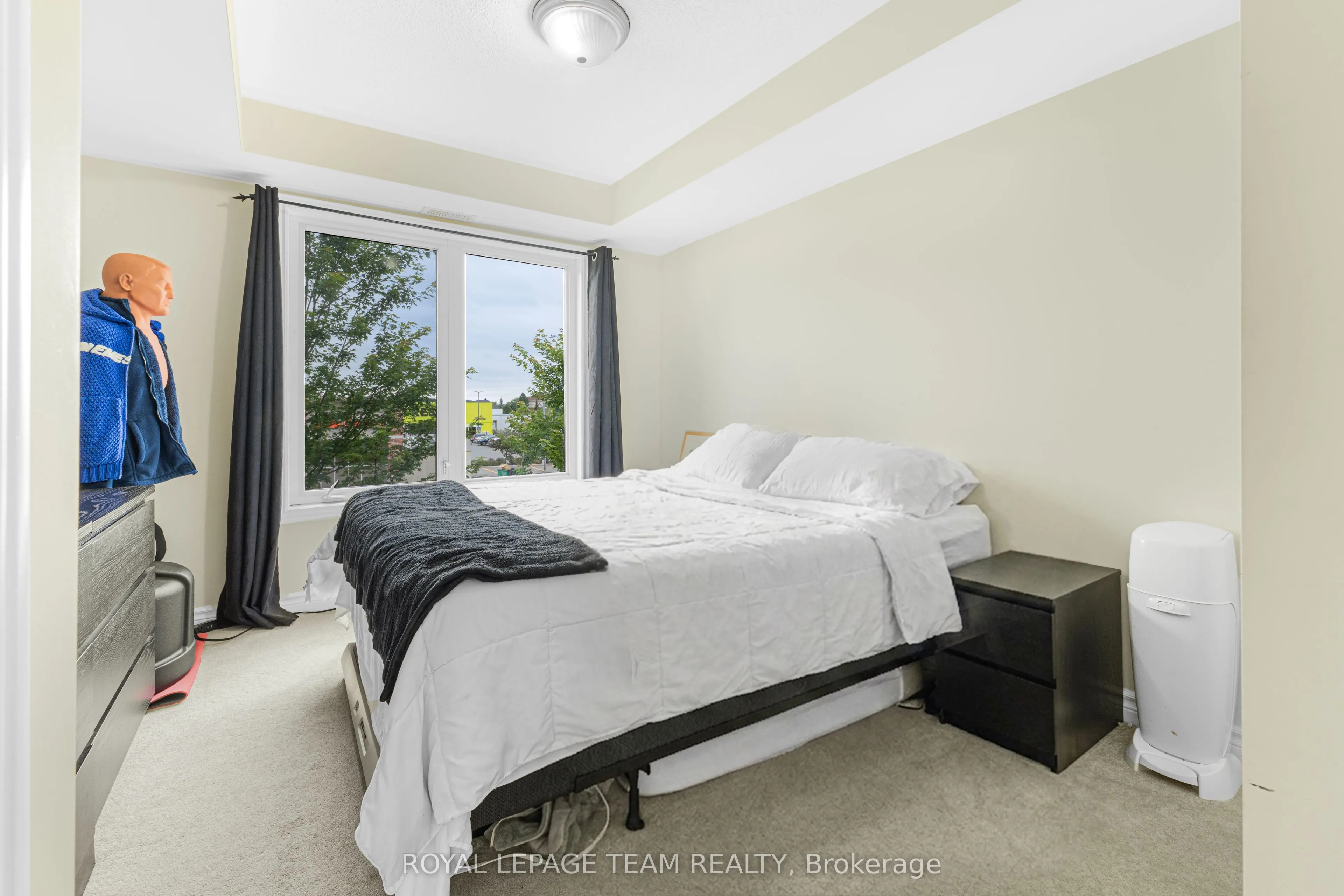 313 Cresthaven Drive #6