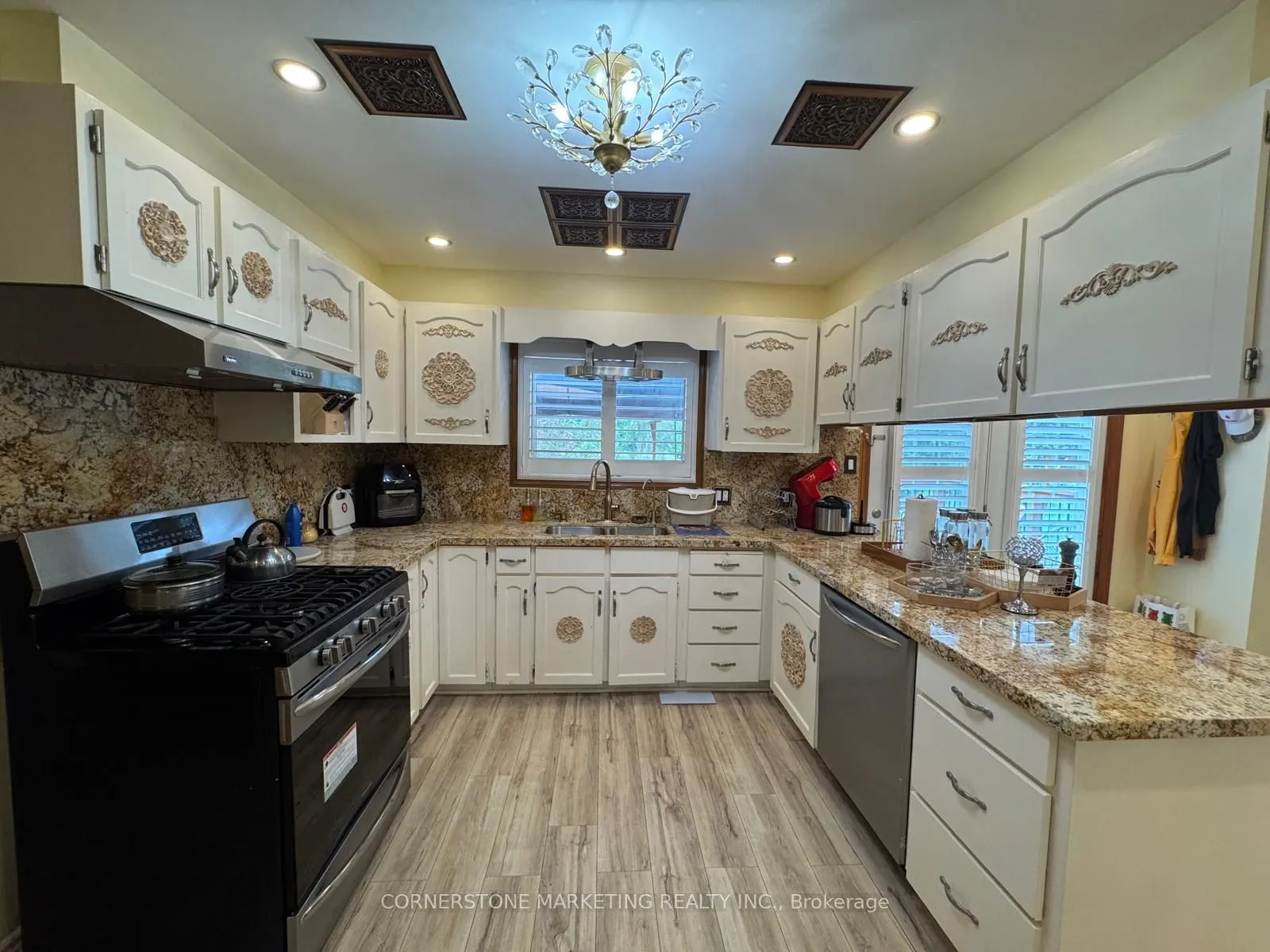 6 Maplewood Drive