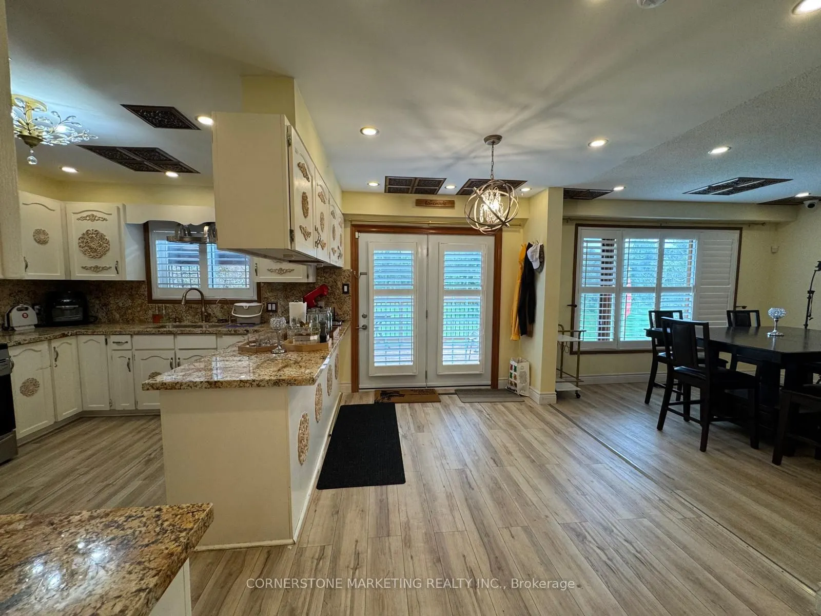 6 Maplewood Drive