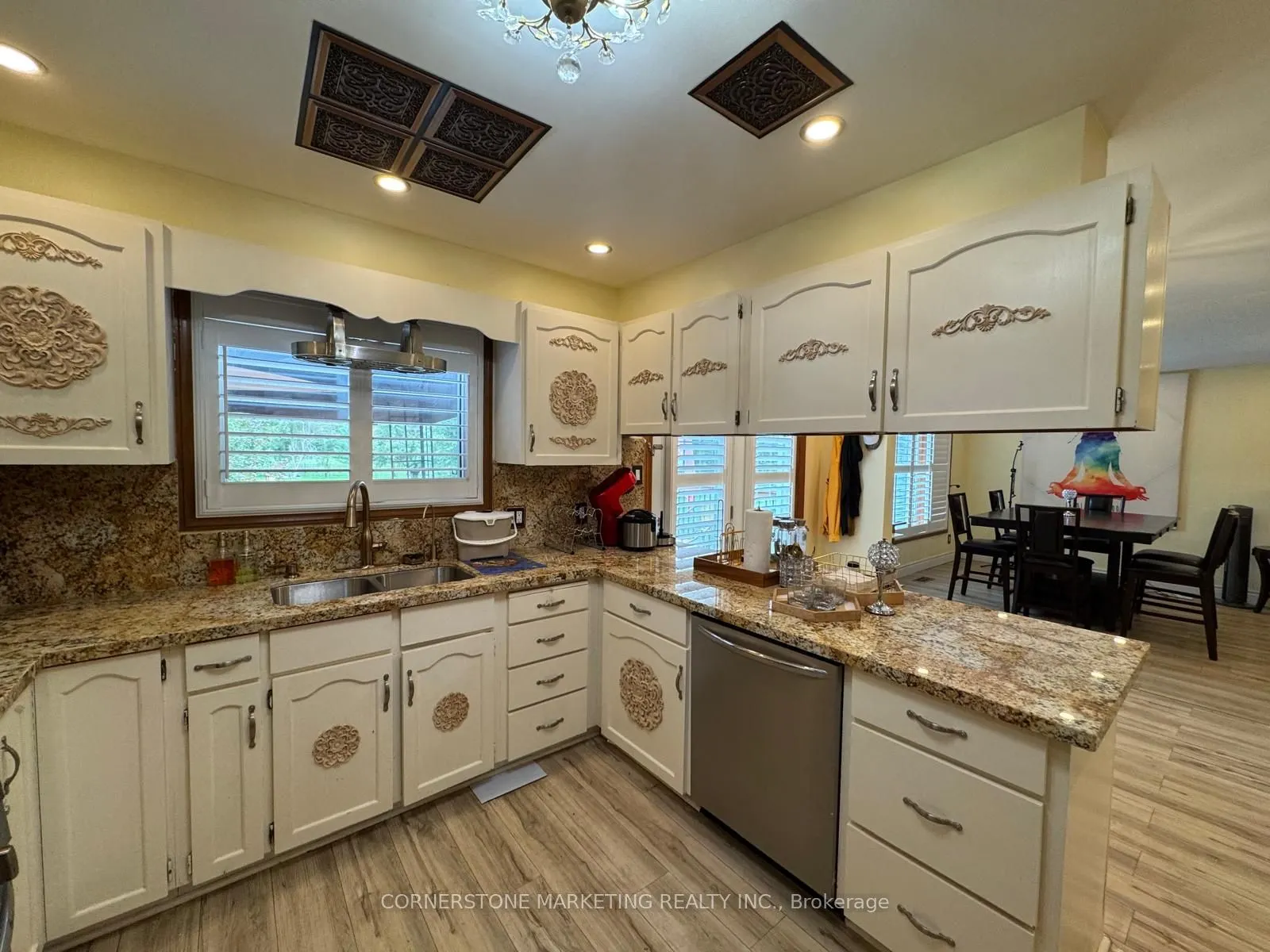 6 Maplewood Drive