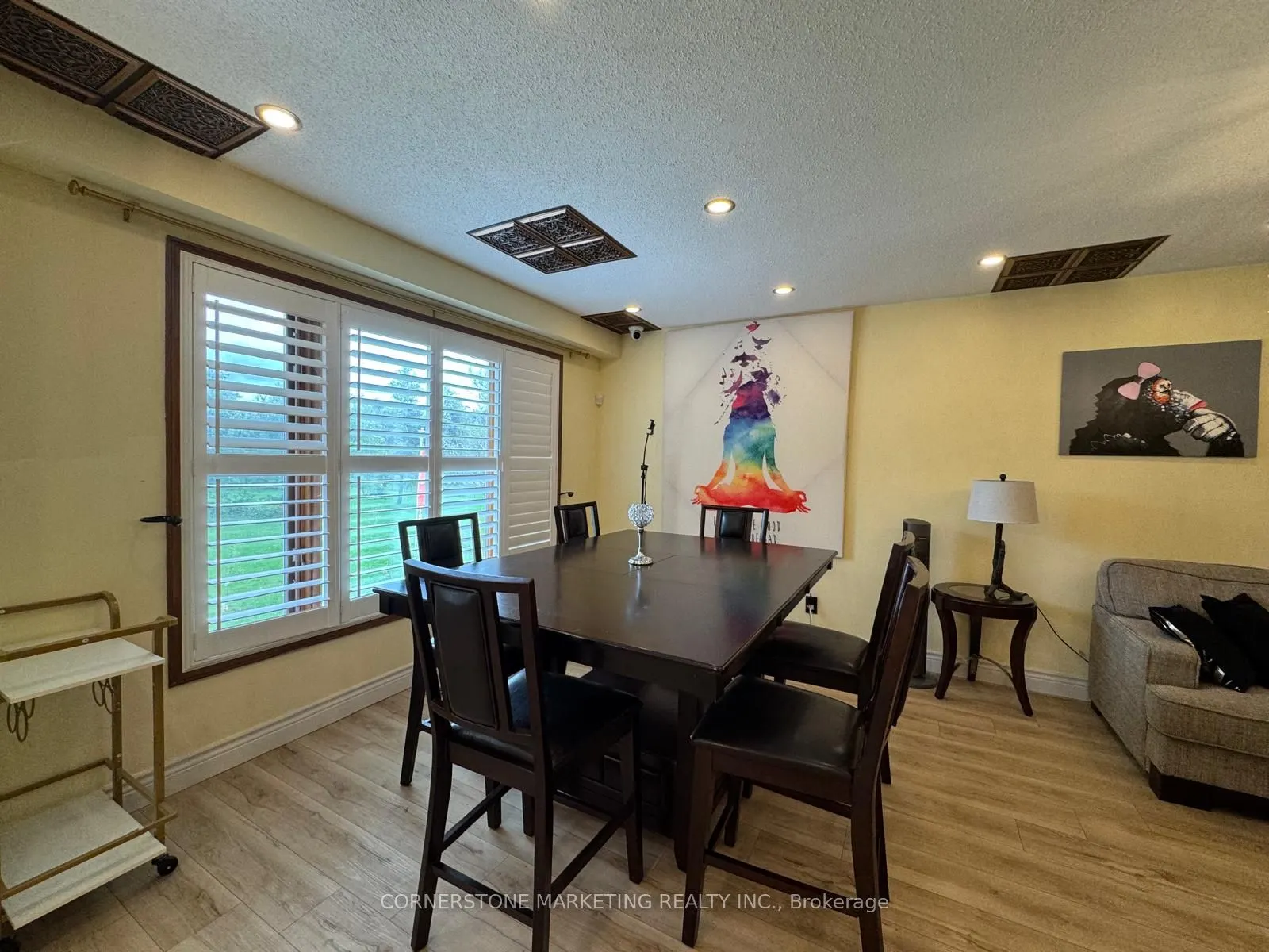 6 Maplewood Drive