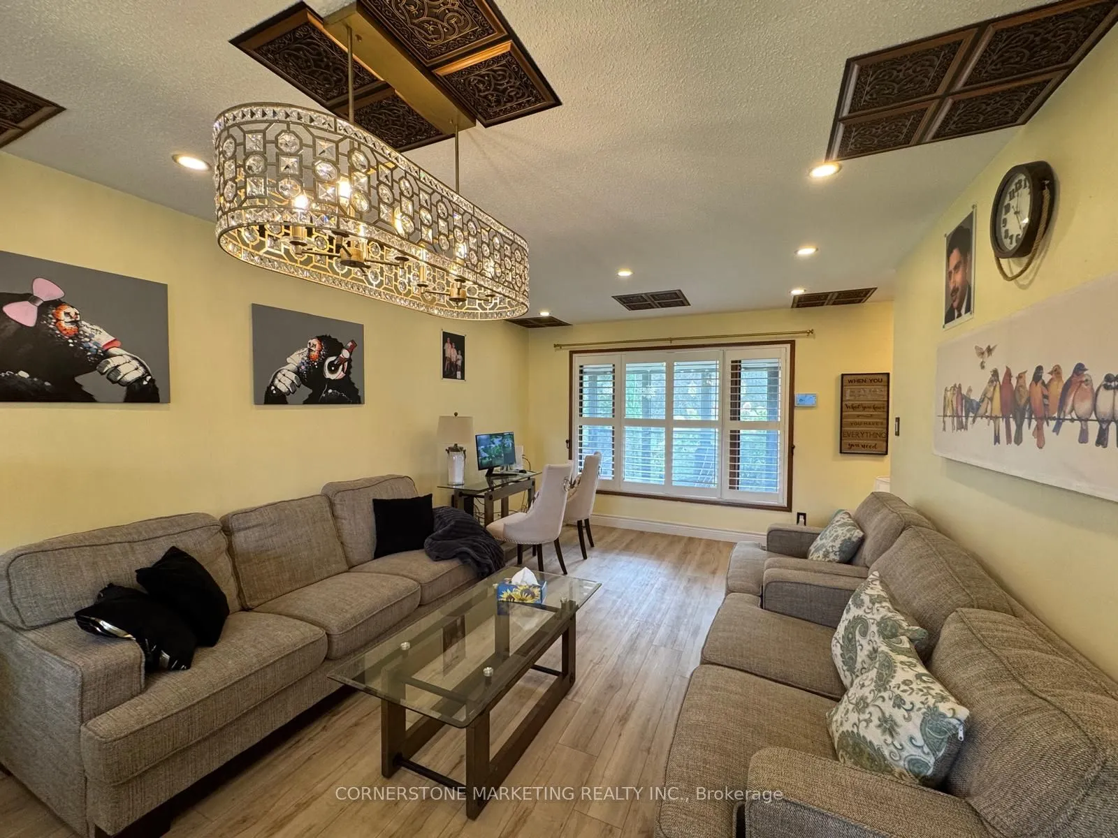 6 Maplewood Drive