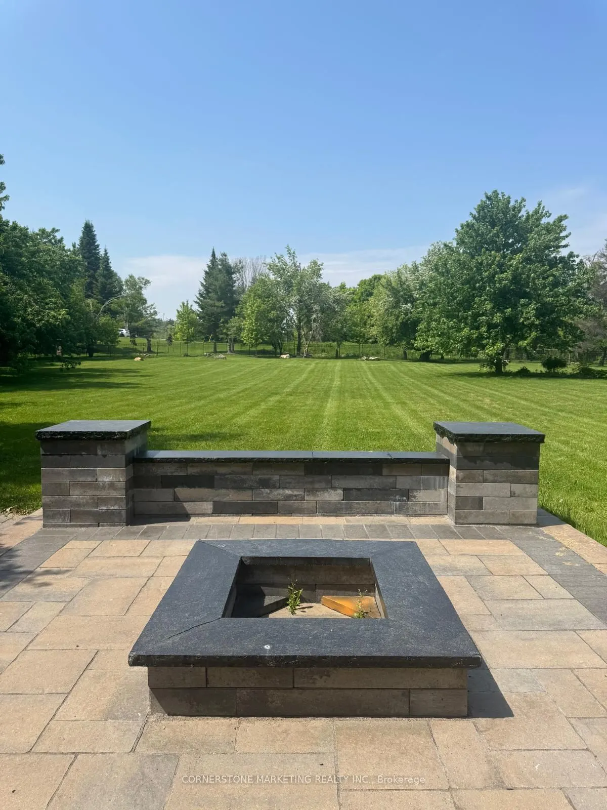 6 Maplewood Drive