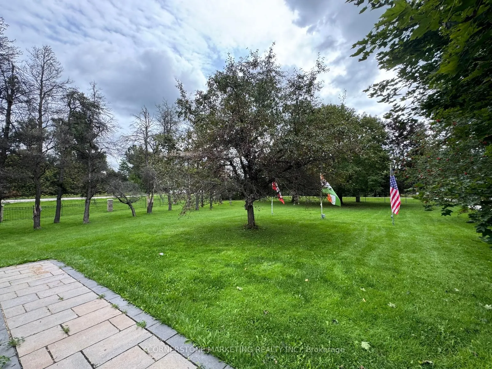 6 Maplewood Drive