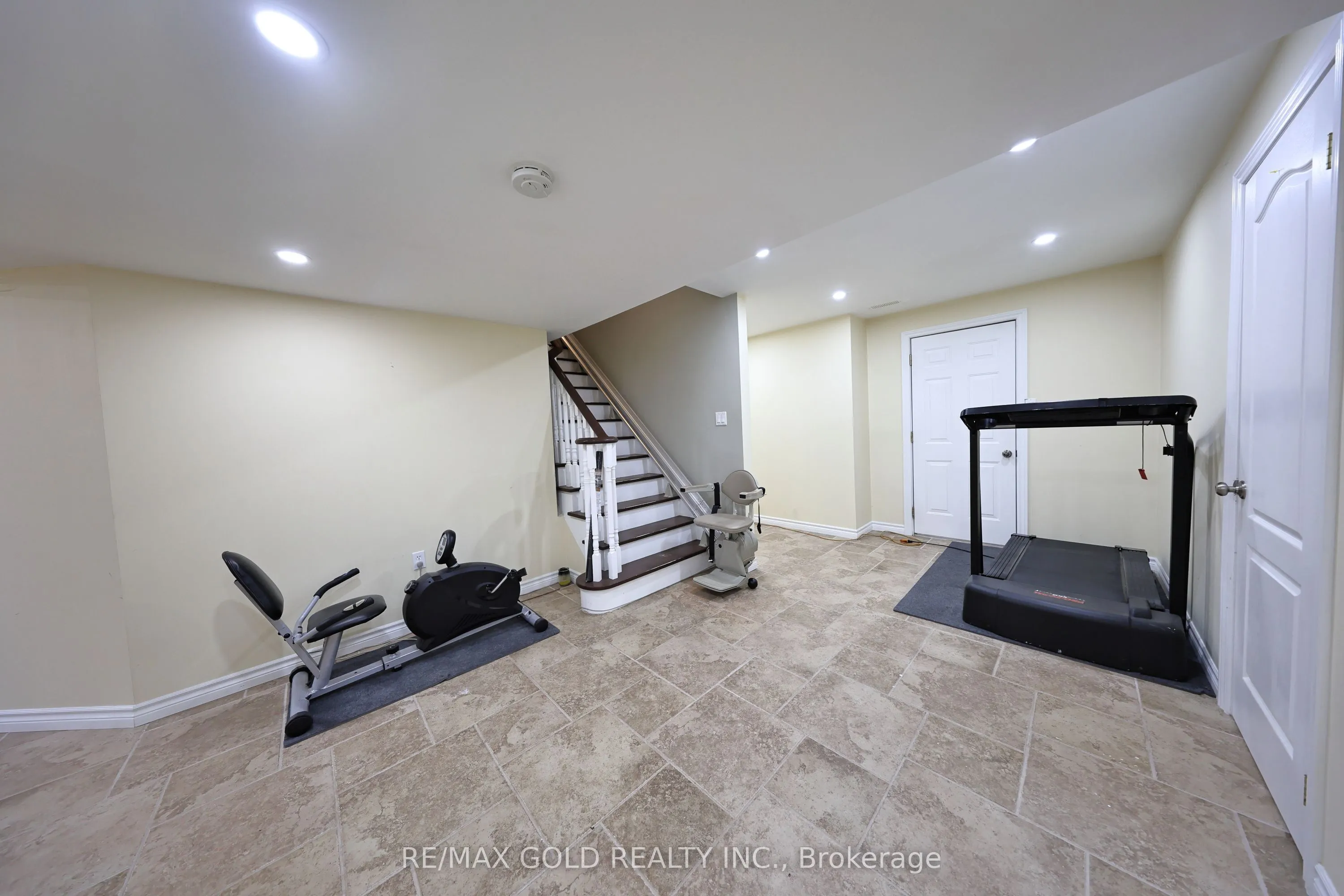 117 Delarmbro Drive