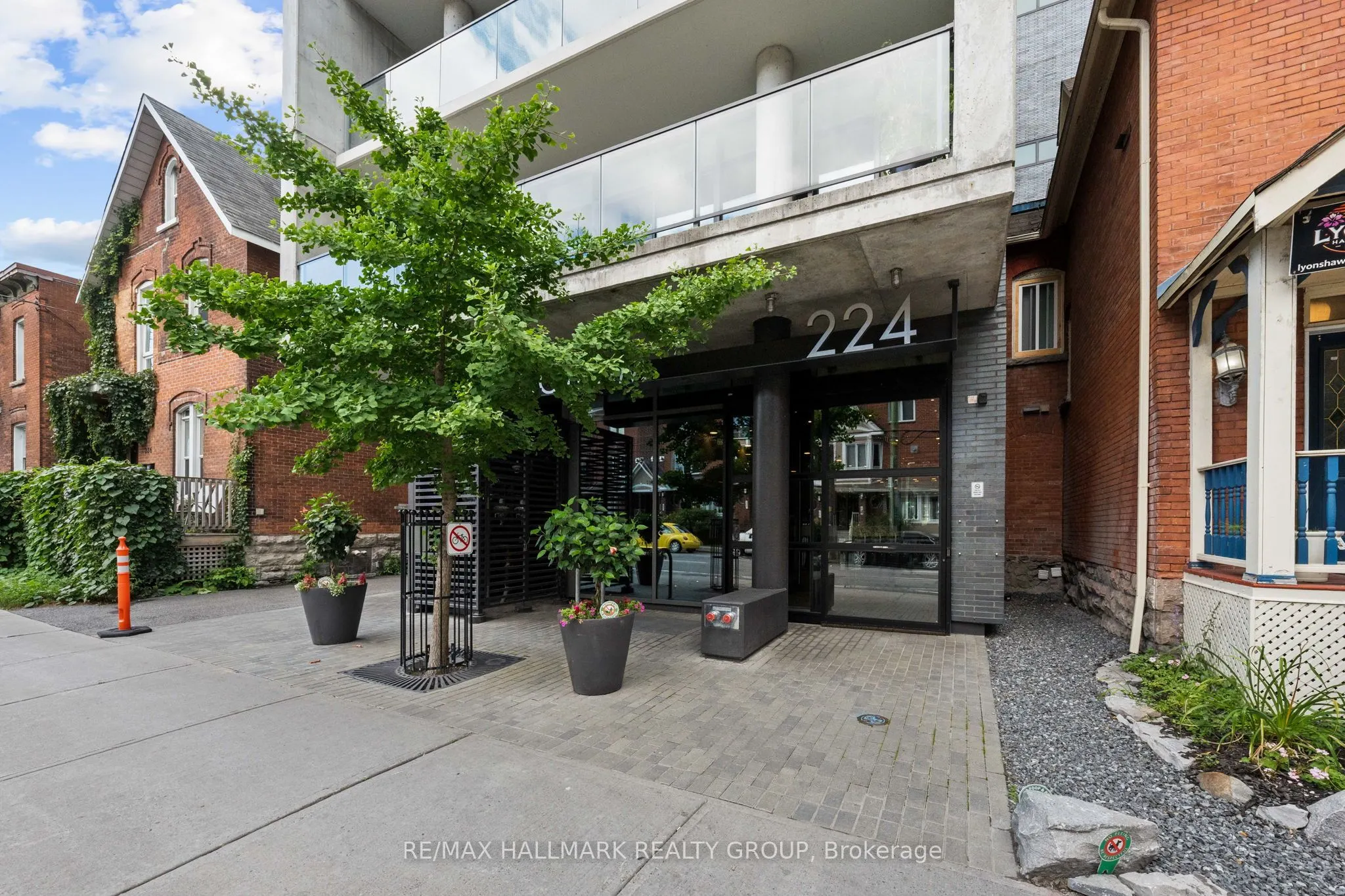 224 Lyon Street N Street #1001