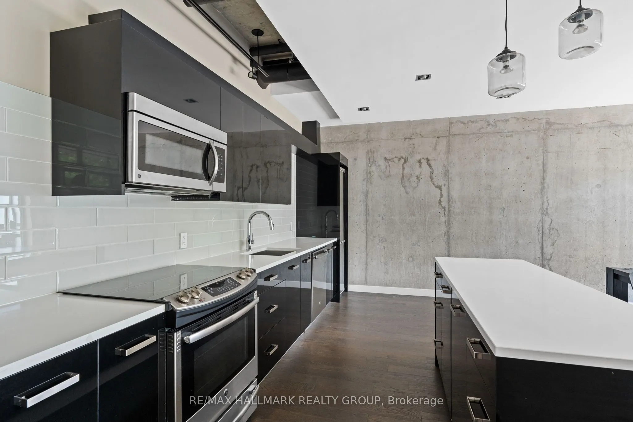 224 Lyon Street N Street #1001