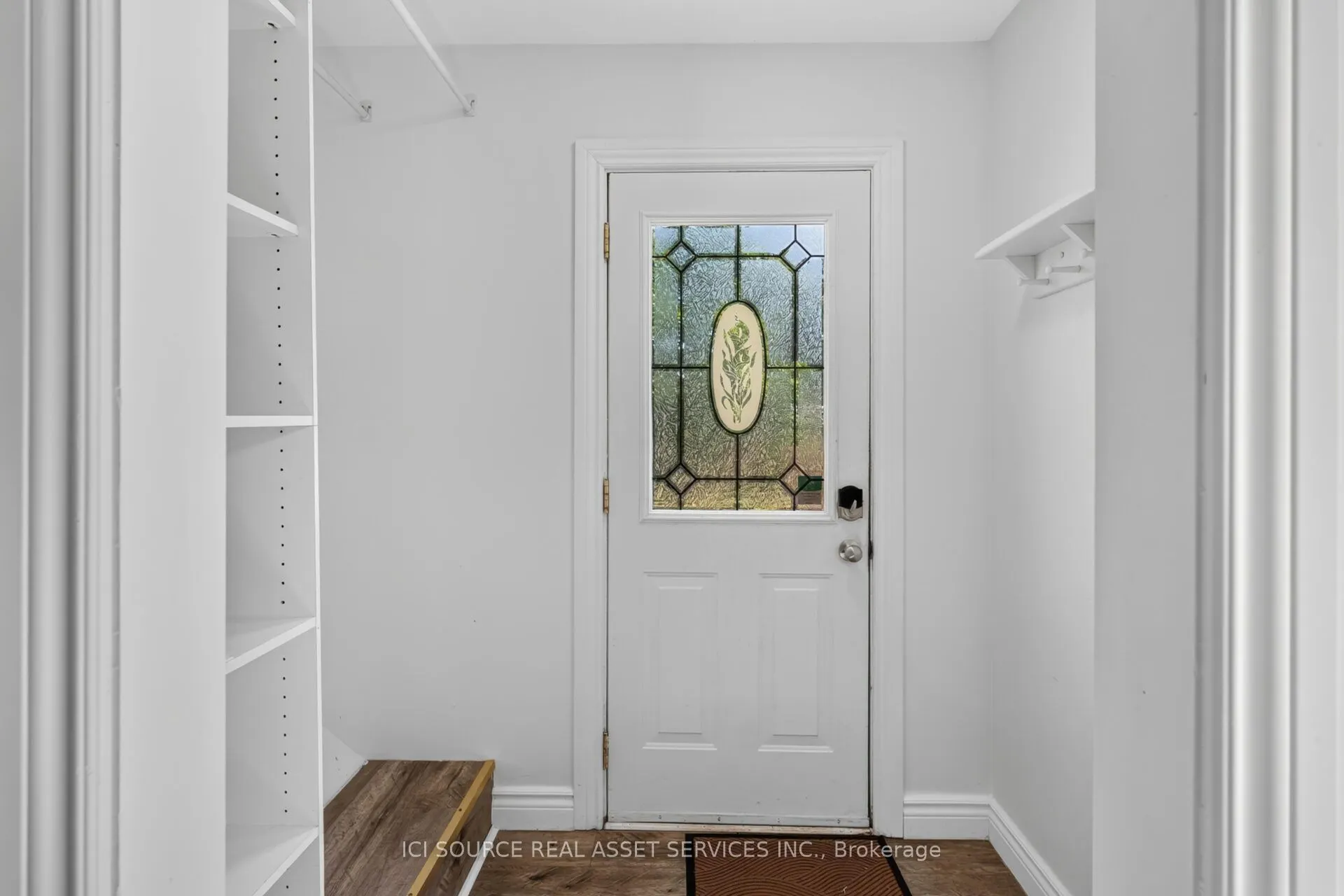 4284 Fly Road